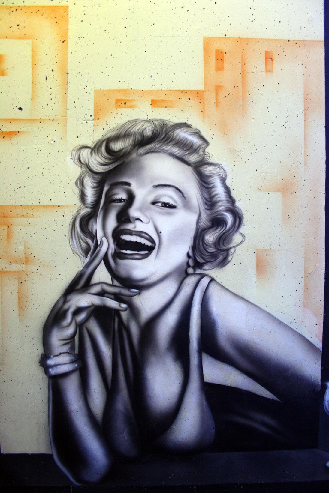 Marilyn Monroe im Wandbild #wandmalerei ©Michael Witti