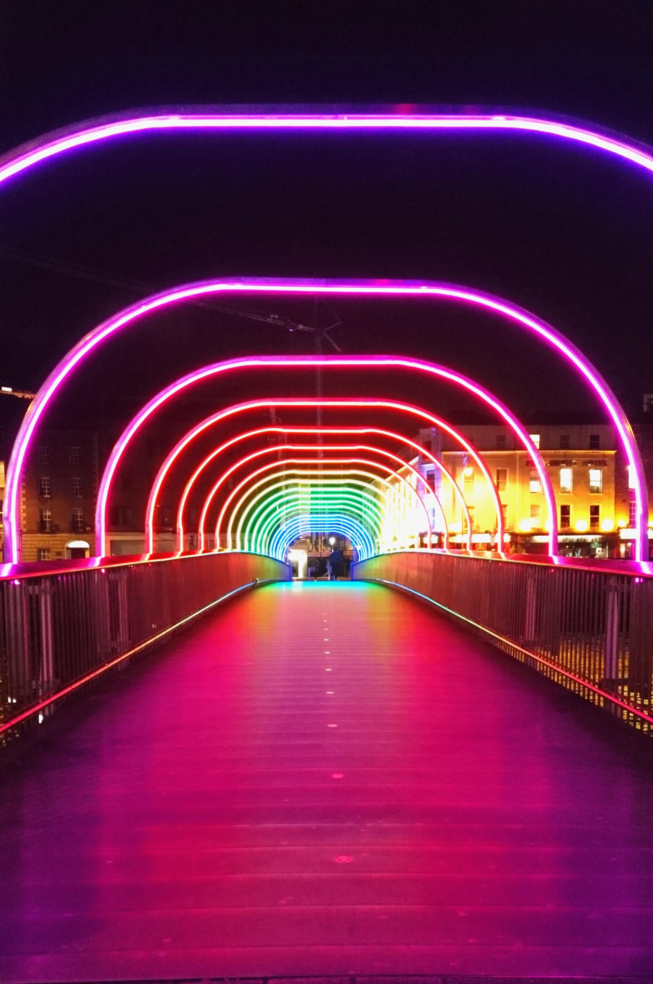 Meet me under the rainbow 🦄🍭🌈
#dublin #städtetrip #travel #Urlaub #reise #city 