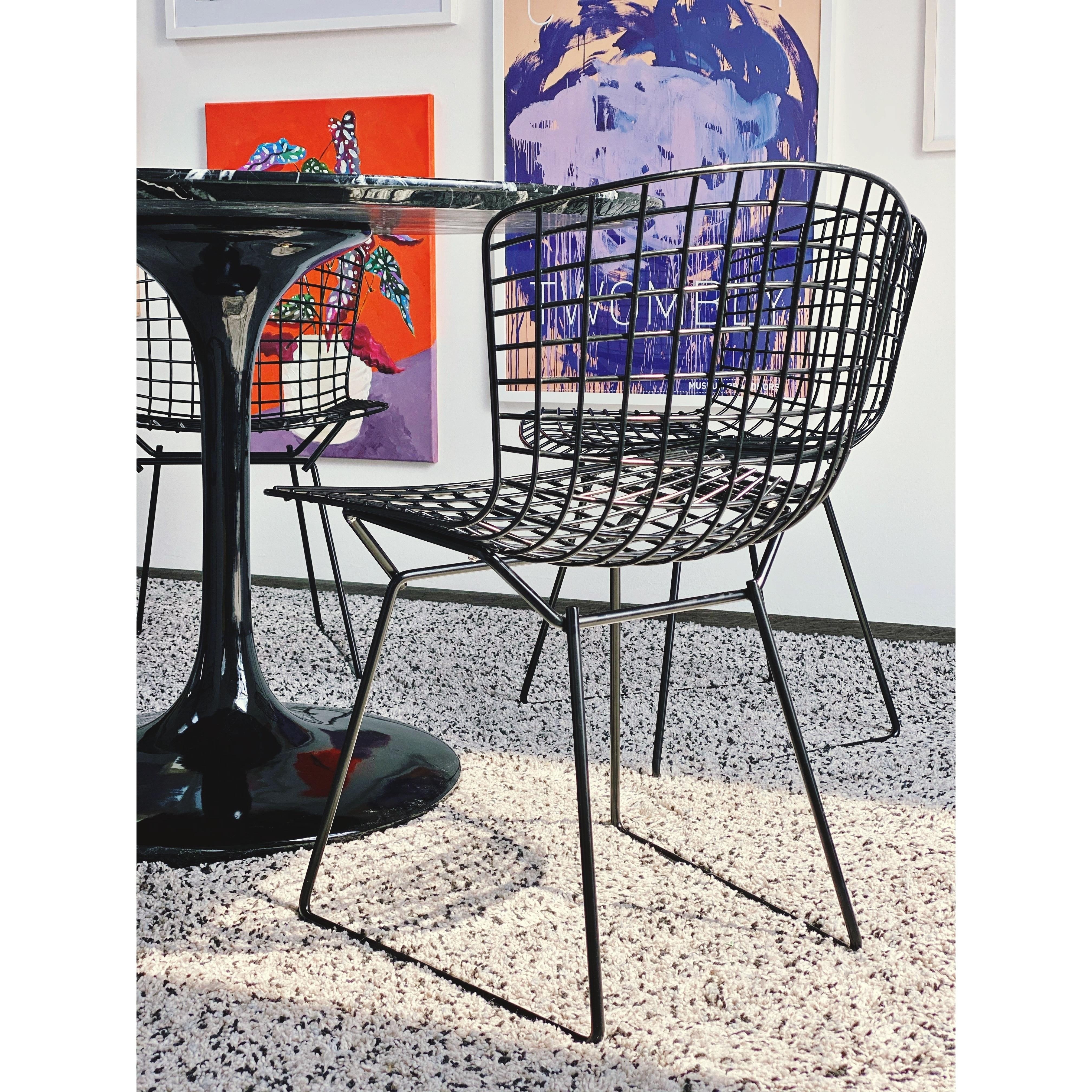 Mein absoluter Lieblingsstuhl - der Bertoia Wire Chair, oder auch Side Chair
#designklassiker
#bertoia
#wirechair