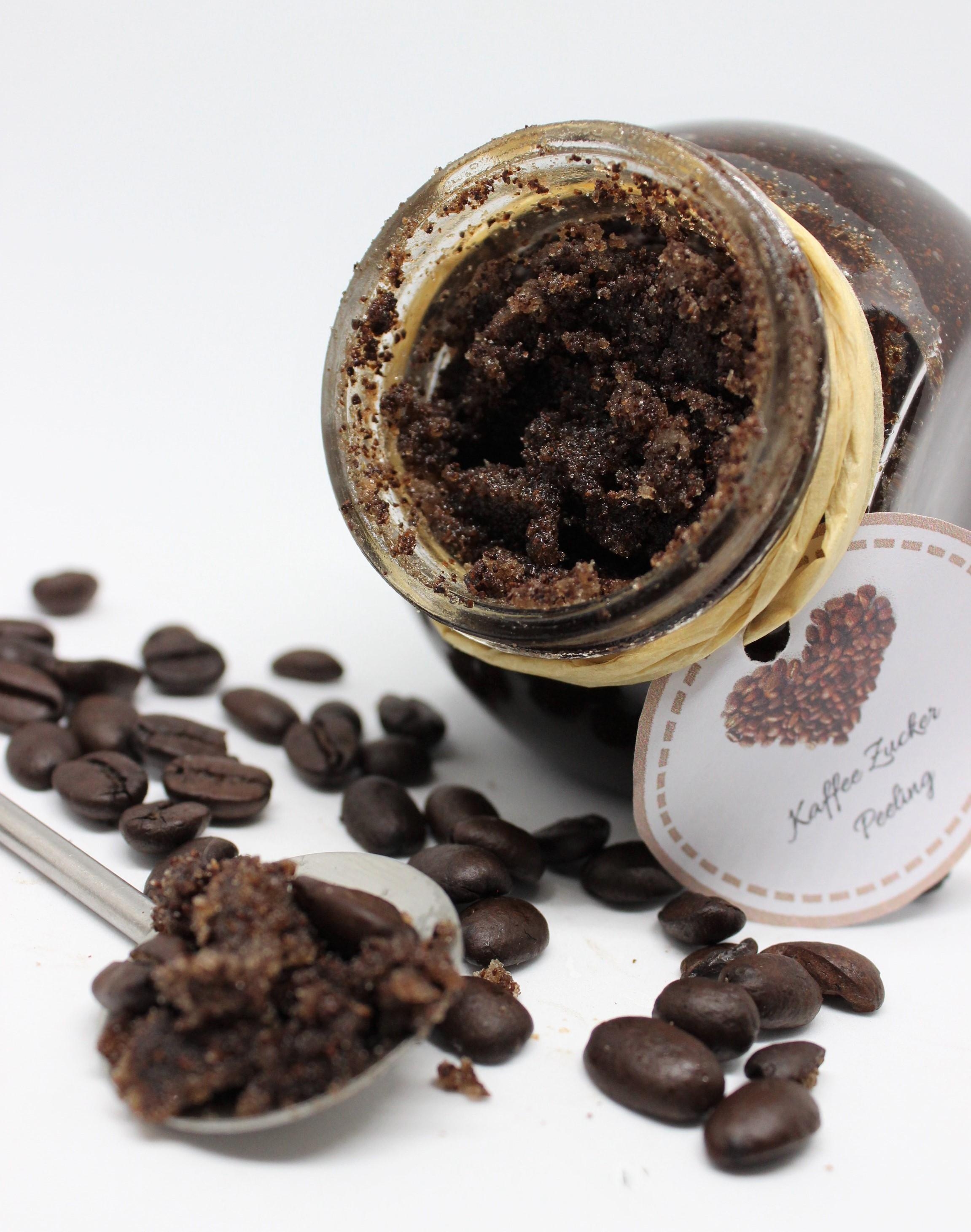 Mein Beitrag zur #diybeauty ist mein geliebtes Kaffee Peeling! Es pflegt die Haut einfach so gut und ich mag den Geruch.