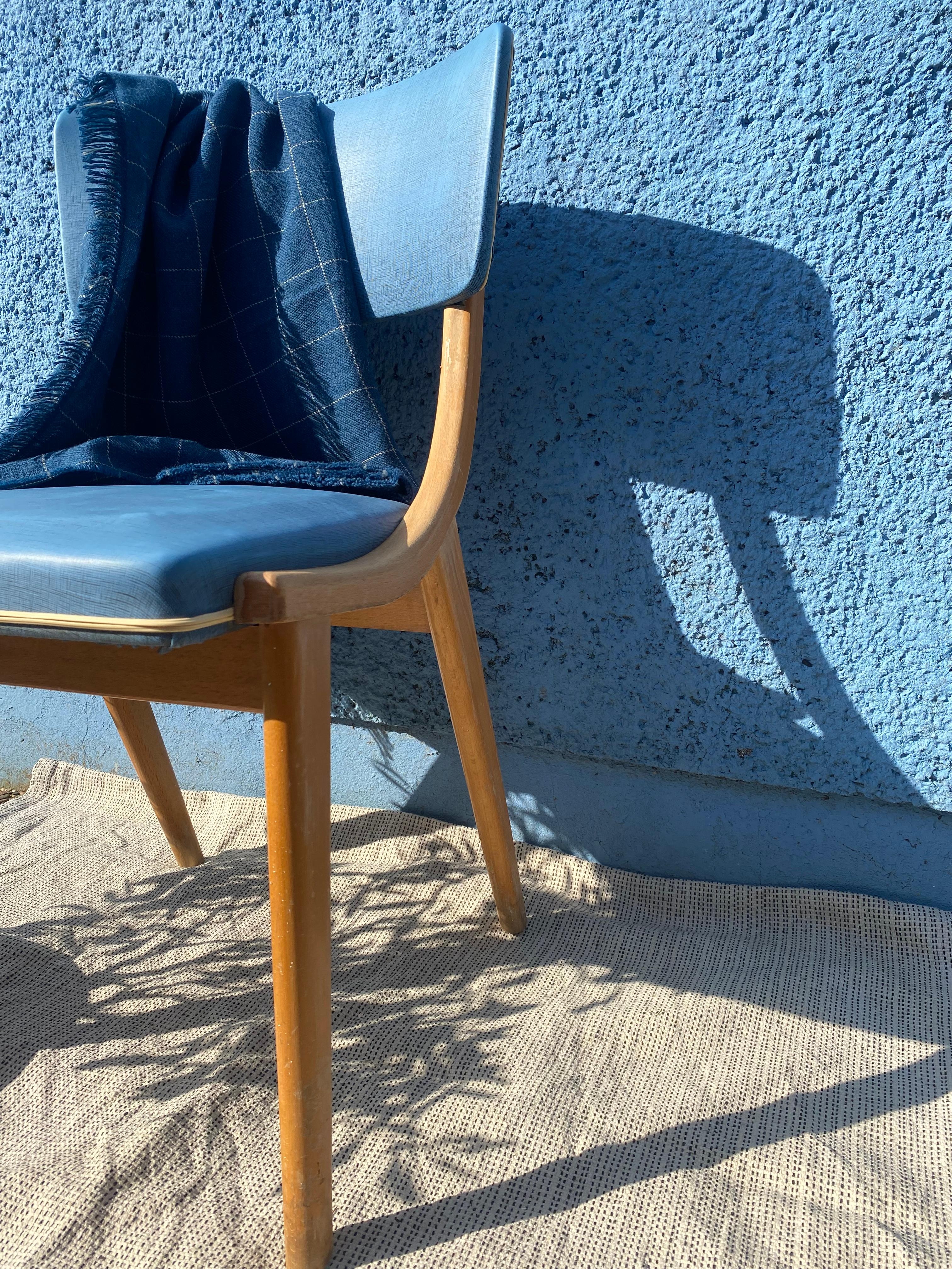 Mein blauer blauer Platz ist frei...💙 #stuhl #grünerleben #vintage #retro #blau #scandistyle #simple #sommer #bohostyle