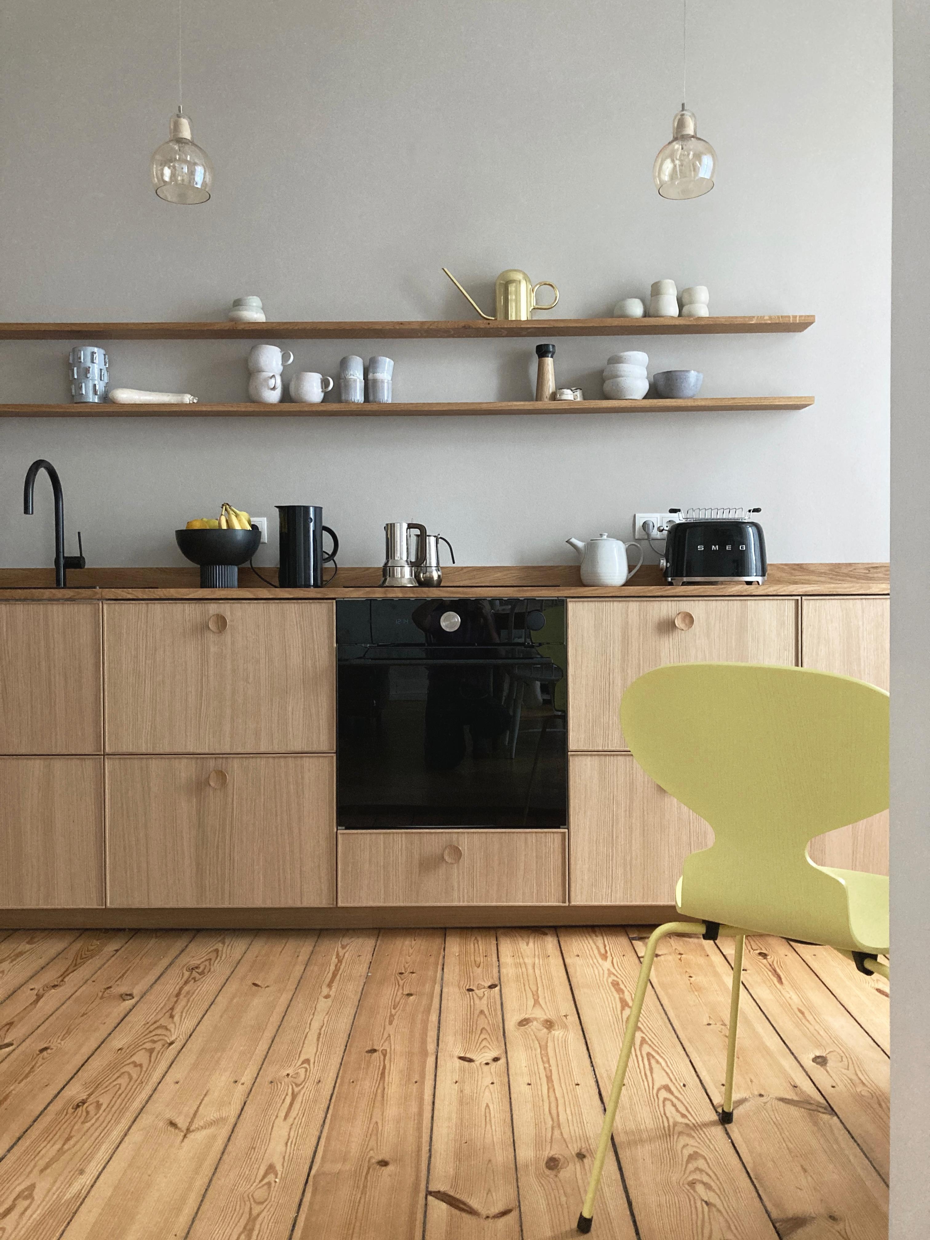 Mein neuer Lieblingsstuhl passend zur Farbe des Jahres #pantone2021 #kitchendesign #scandinaviandesign