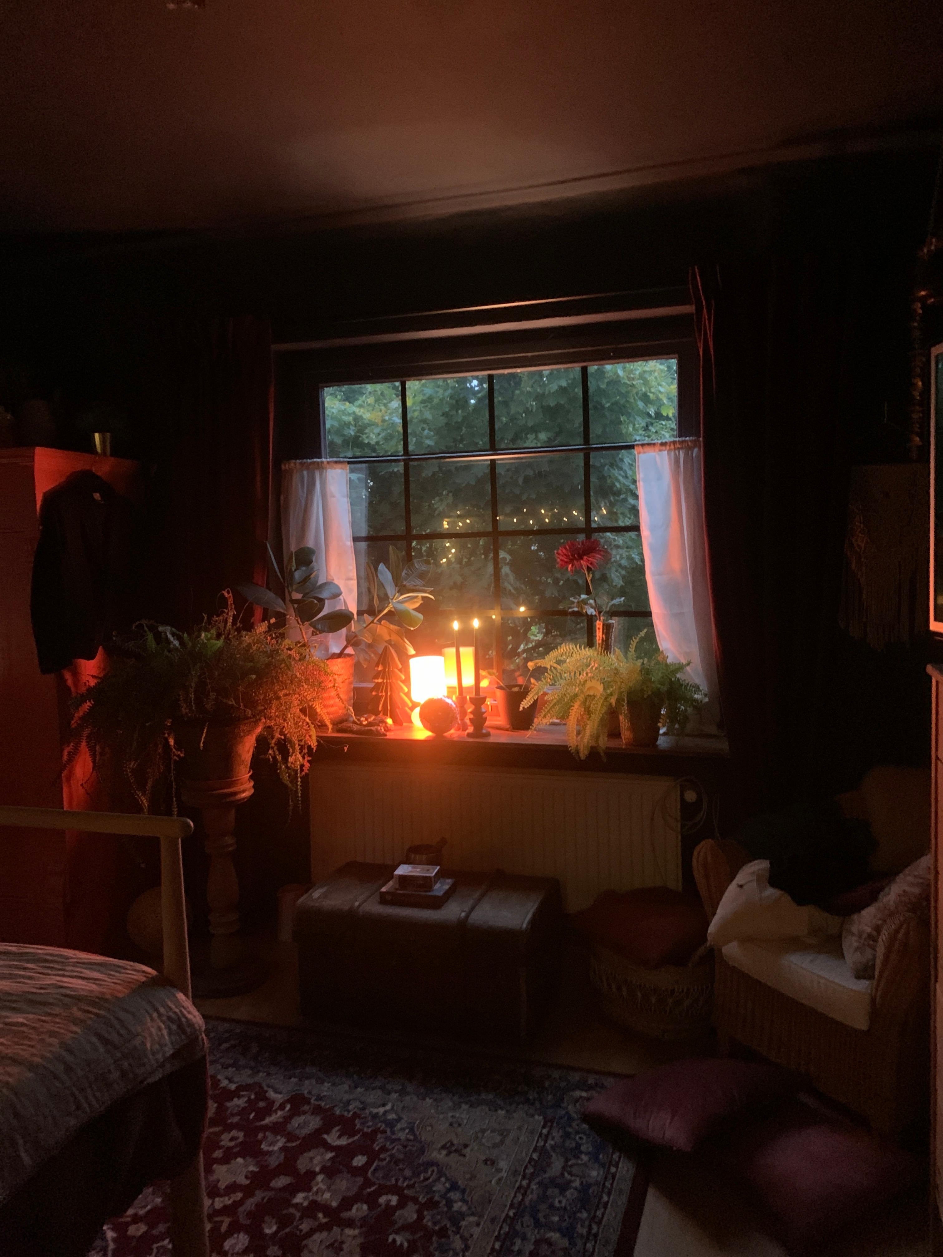 Mein Schlafzimmer, eine Mischung aus alt und neu. Ich Liebs!😍