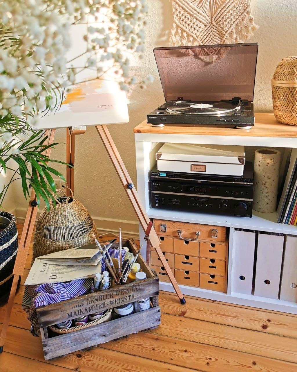 Meine kreative Ecke :) Den Plattenspieler möchte ich nicht mehr hergeben🥰 #bohostyle #vintage #arbeitszimmer #vinyl