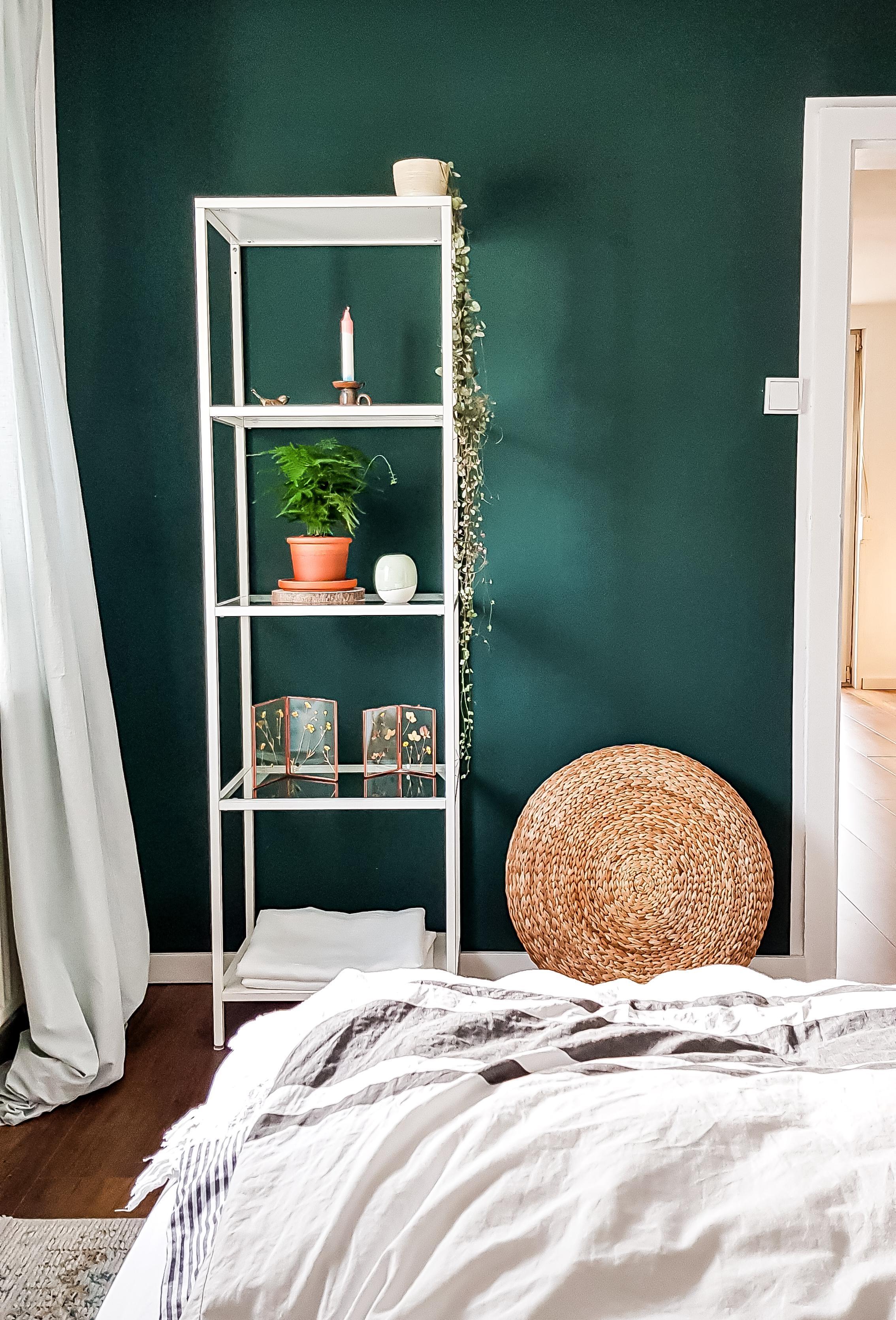 Meine Lieblingswand ist #Grün. #natürlichleben #pflanzenliebe #boho #nordic #schlafzimmer 