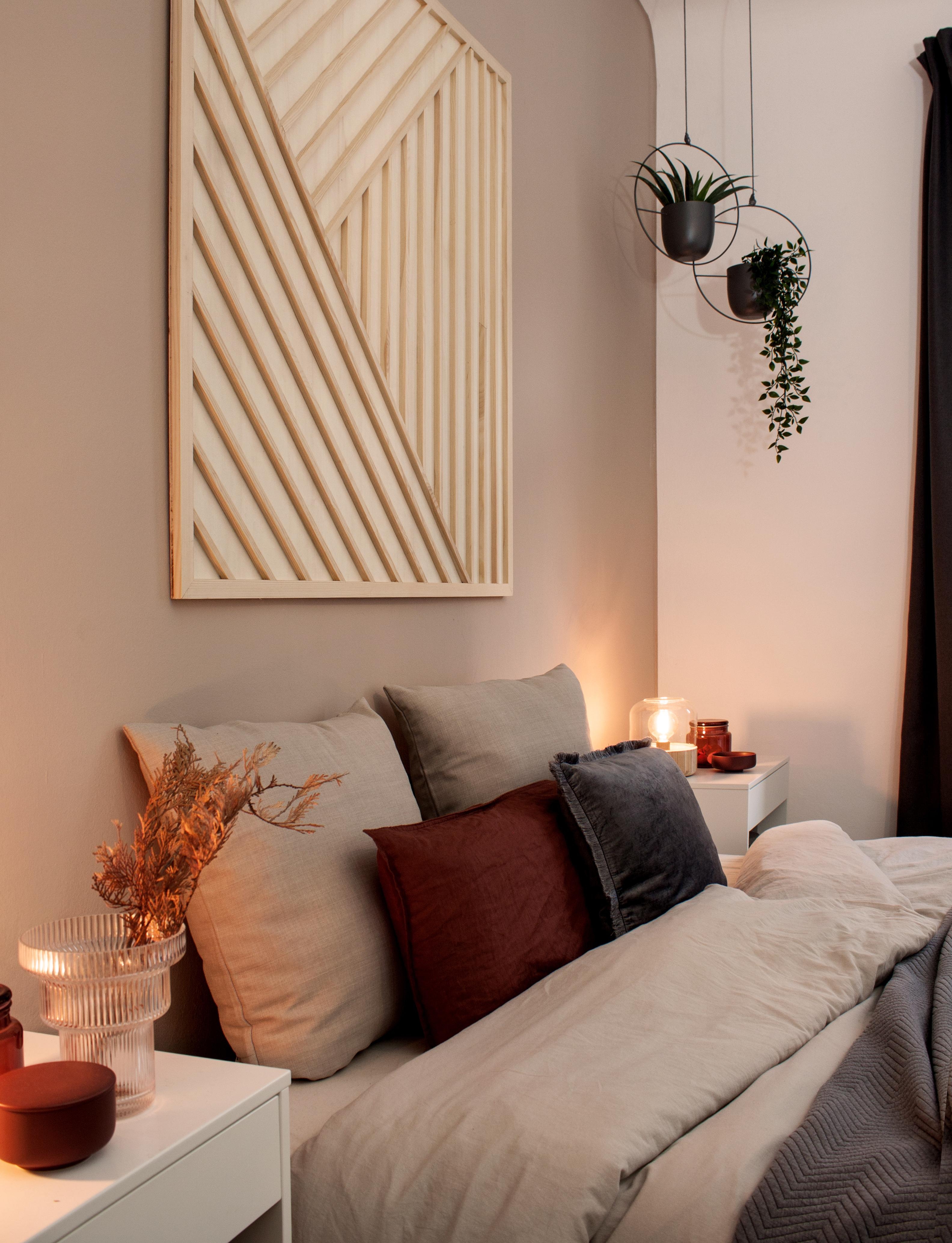 Meine liebste und selbstgebaute #wanddeko in unserem Schlafzimmer ♡ 
#livingchallenge #DIY #couchstyle #DIYwalldecor