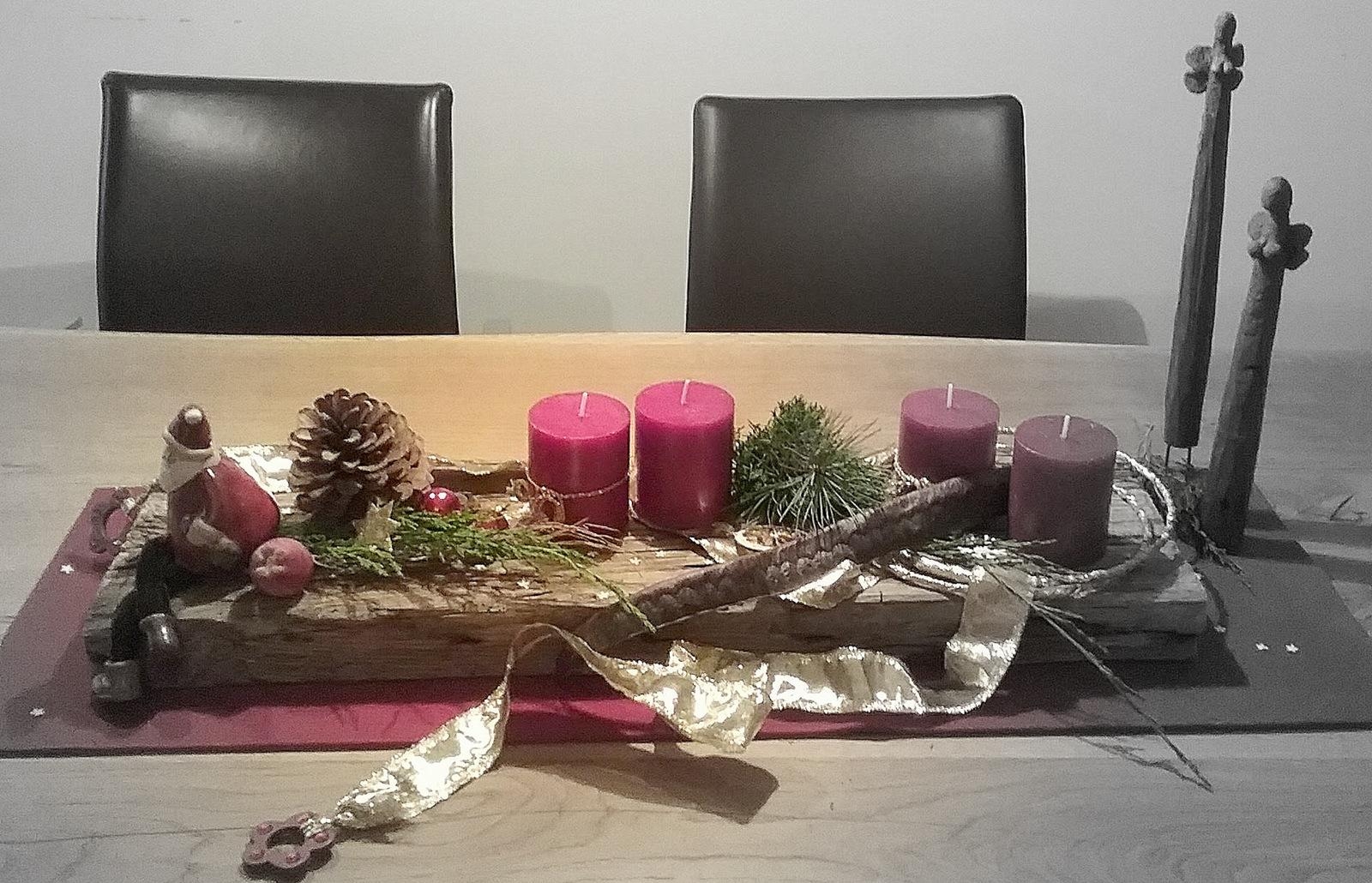 meine #Tischdeko auf einem #Holzbrett #Advent #Treibholzengel #Adventkranz #Deko #Weihnachten #Kerzen 