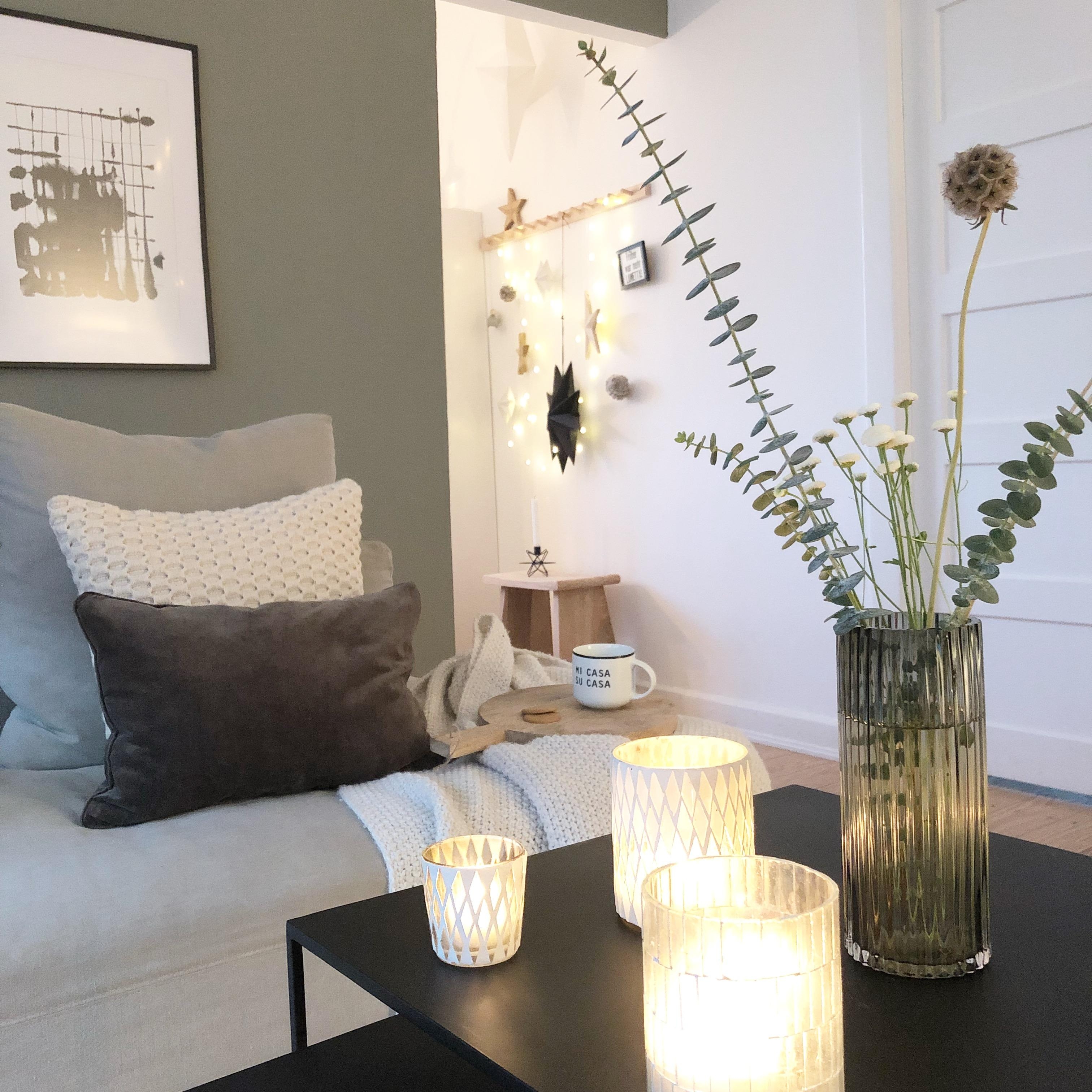 #minimalistisch #scandinavisch #wohnzimmer #Sterne #lichterketten #cozy

Einfach Hygge ! 