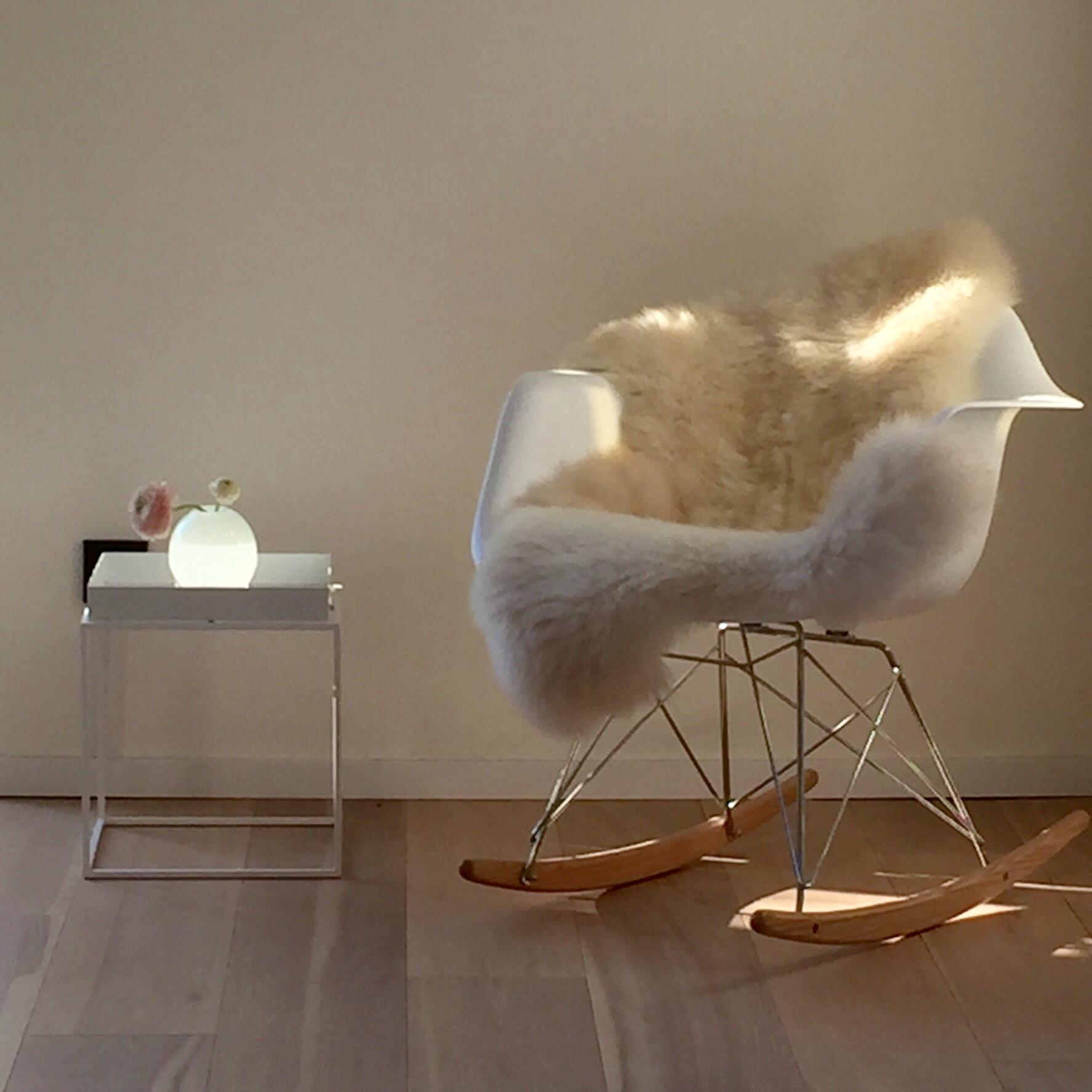 #minimalistisch#Architektur#modern#whiteliving#dutz#lammfell