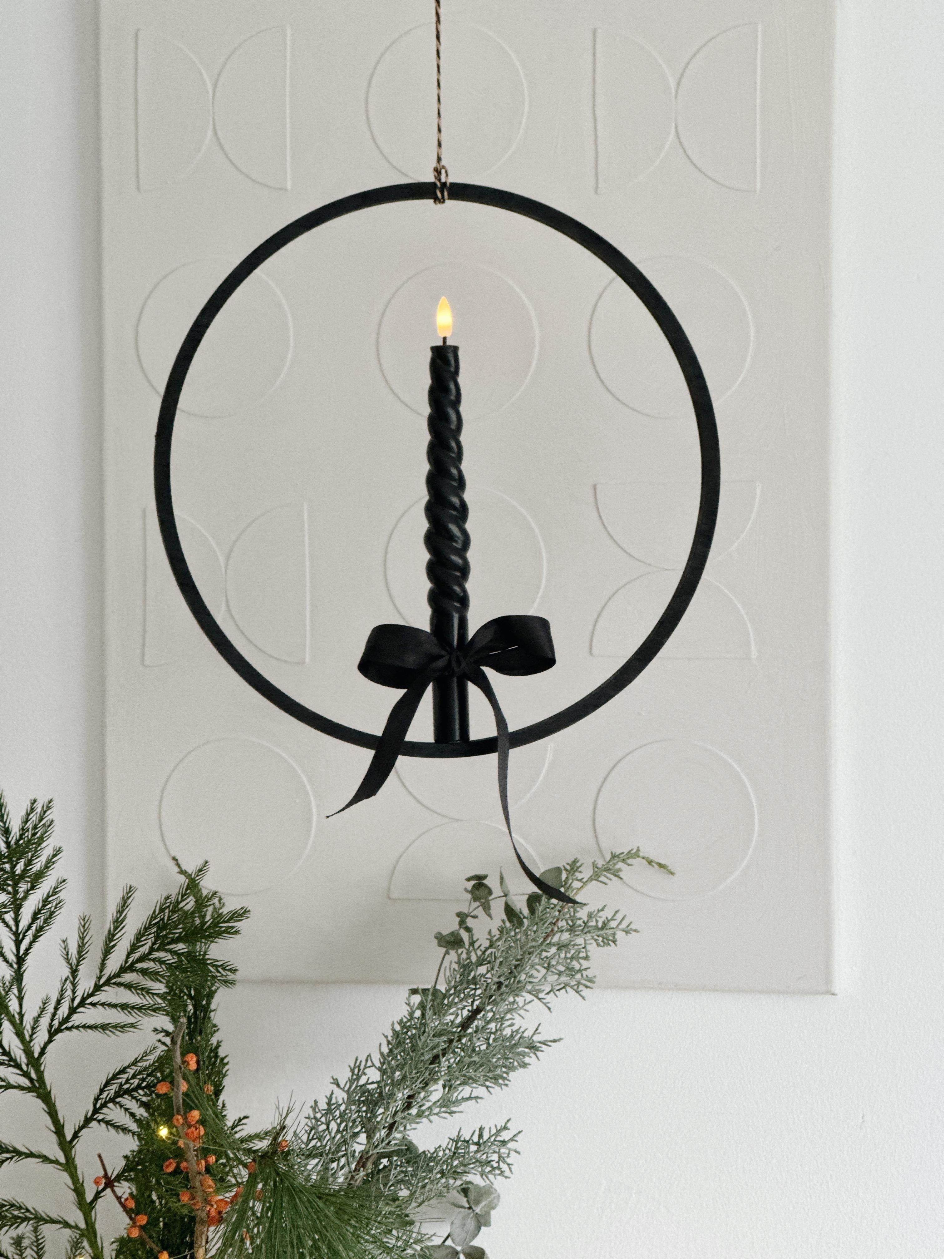 Minimalistischer DIY Kerzenhalter zum Aufhängen mit trendy Schleife und LED Kerze🕯️✨💫 #DIY #weihnachtsdeko #kerzendeko #schleifendeko #adventsdeko
#