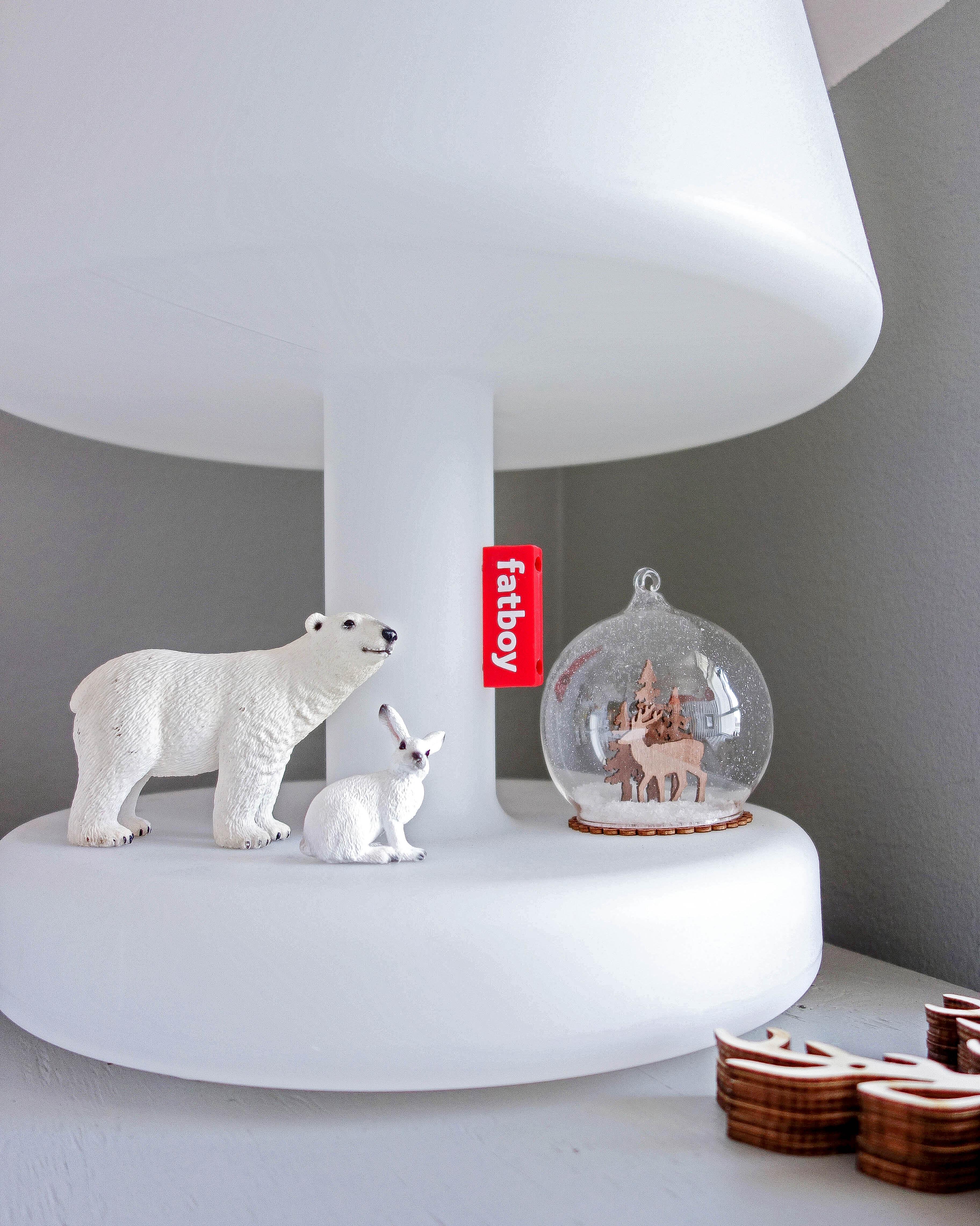Mit #Schleich kann man super dekorieren. | #Winterland #Lampe #Kinderzimmer #Schreibtisch