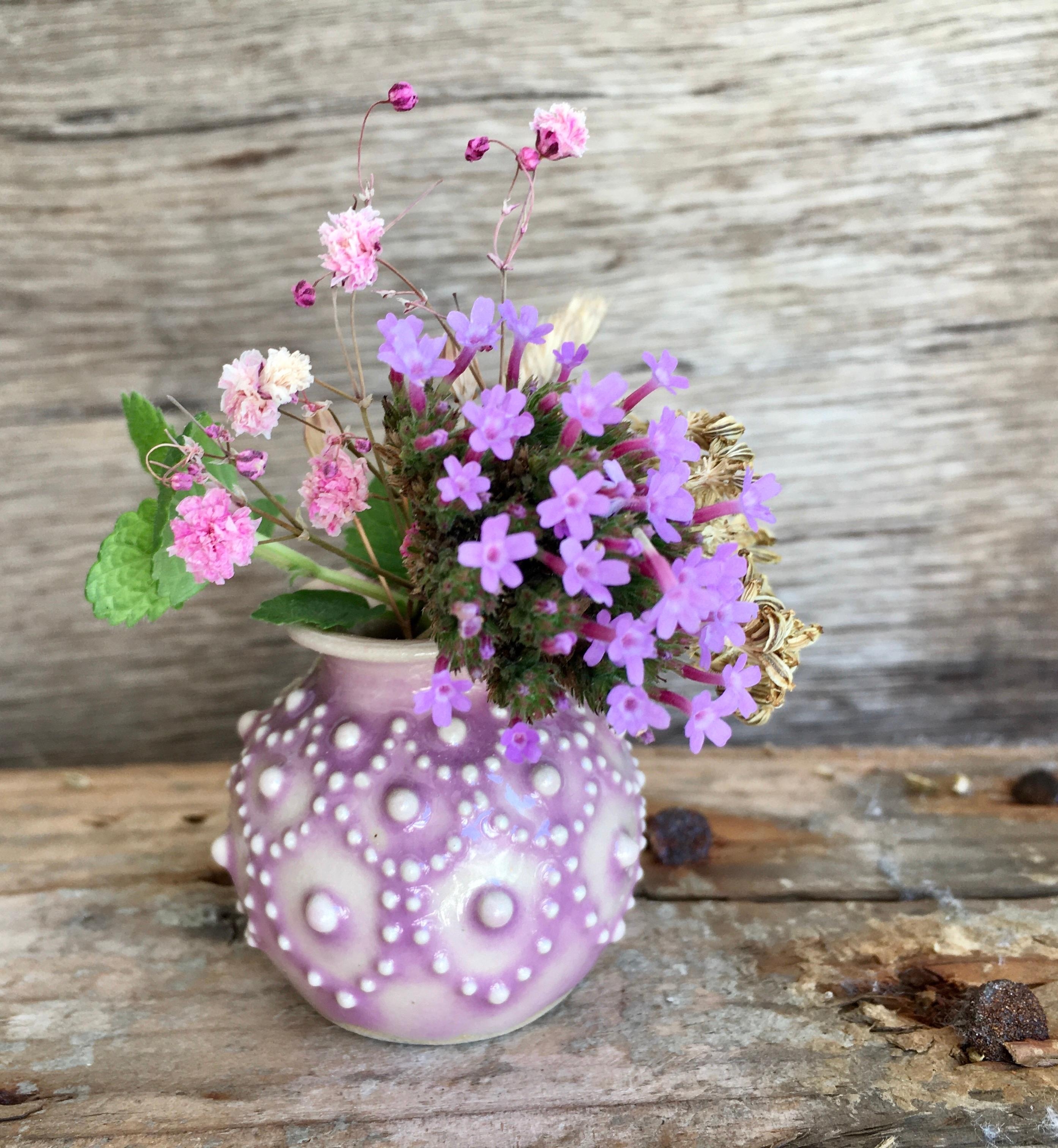 Mittwochs-Deko:  Minivase 4 cm mit  Blümchen #minivasen #trockenblumen #tinypots #väschen #herbst #eschulerdesignShop