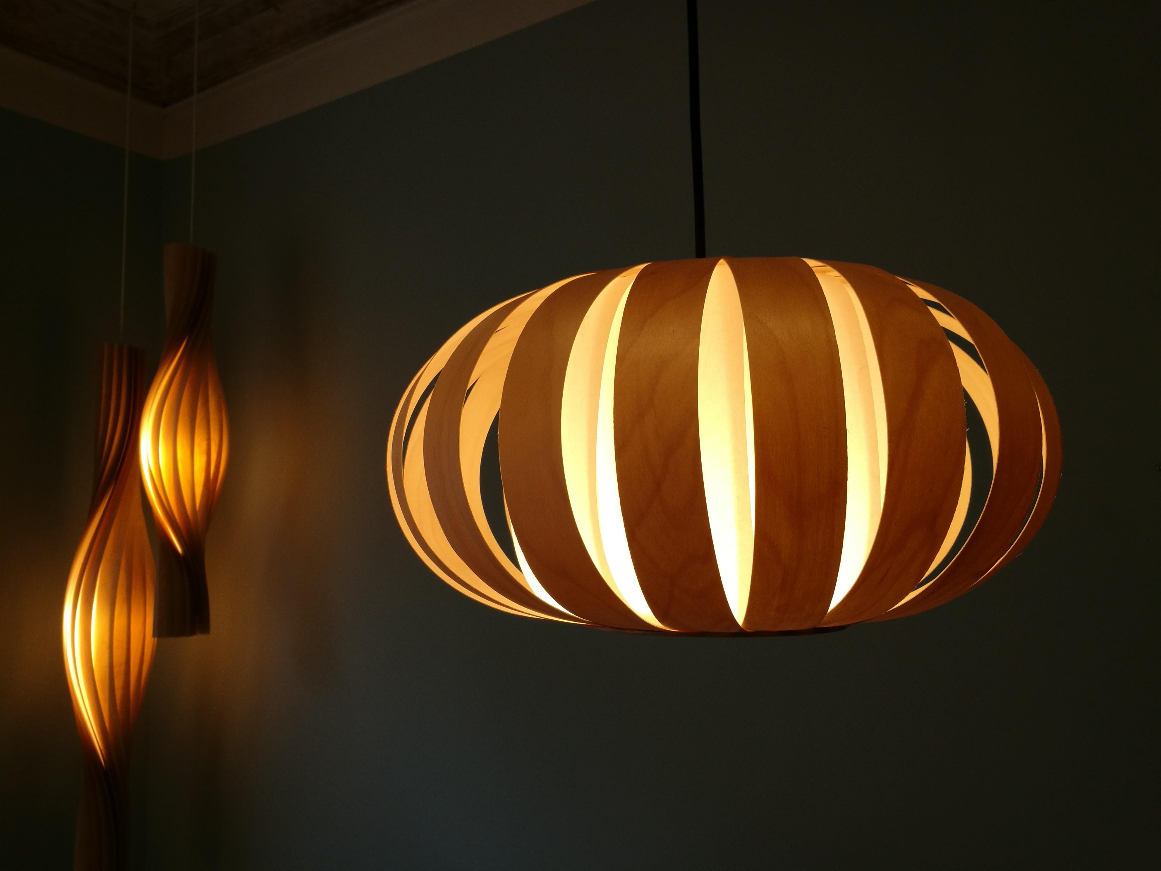 Moderne Pendelleuchte ST903 von Tom Rossau #wohnzimmer #pendelleuchte #hängeleuchte #lampe ©HolzDesignPur