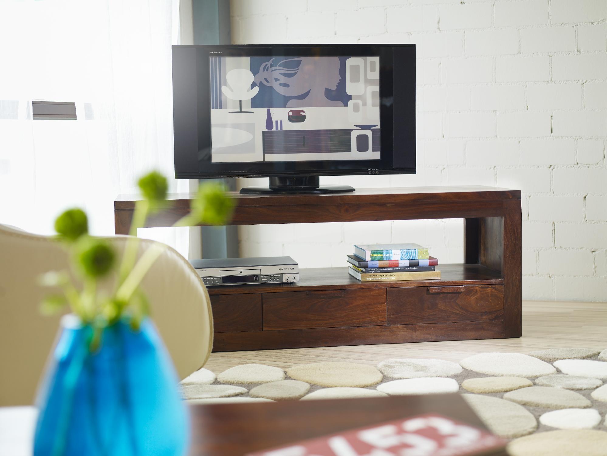 Moderne TV-Konsole aus Massivholz #fernsehtisch ©Kurt Eichhorn Handels GmbH