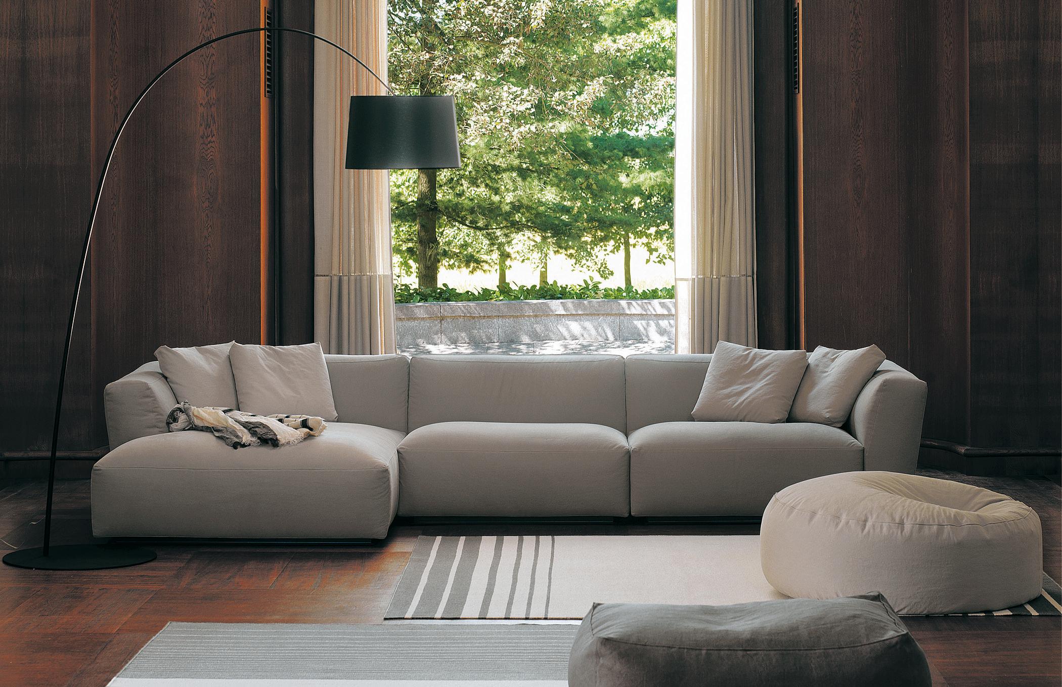 Modernes Sofa in Grau #bogenlampe #ecksofa #grauessofa ©Verzelloni, Designer: Lievore Altherr Molina
