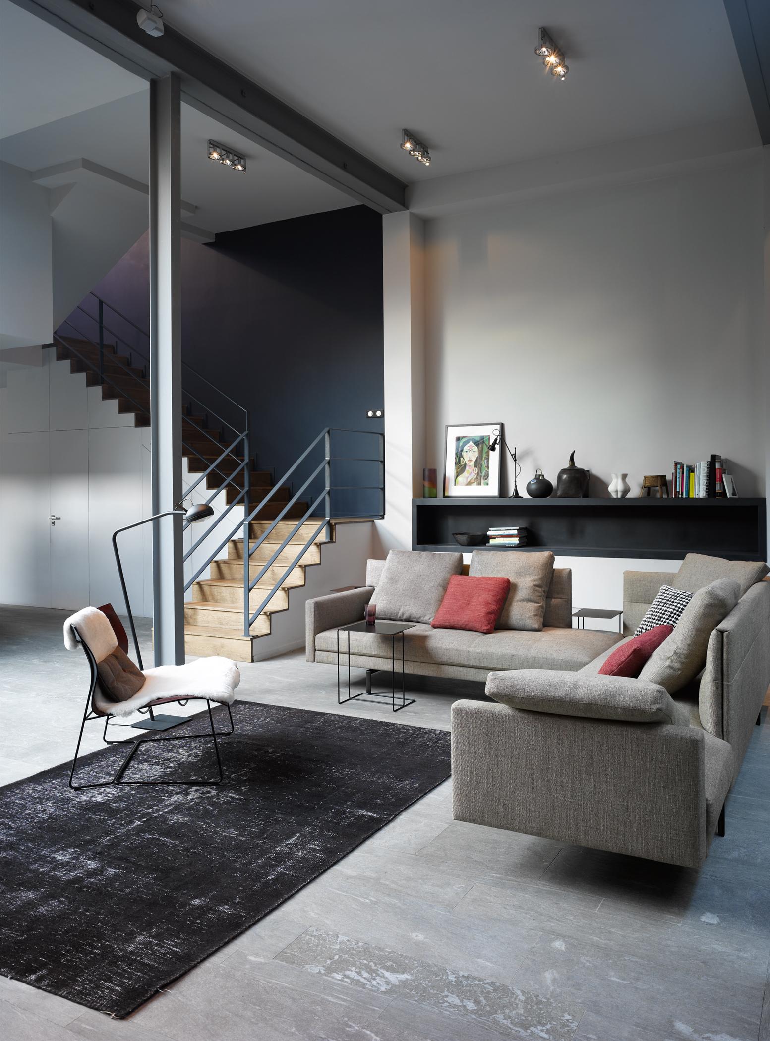 Modernes Wohnzimmer #teppich #ecksofa #récamiere #sofa #wohnzimmerdeko #wohnlandschaft ©Walter Knoll, Designer: EOOS