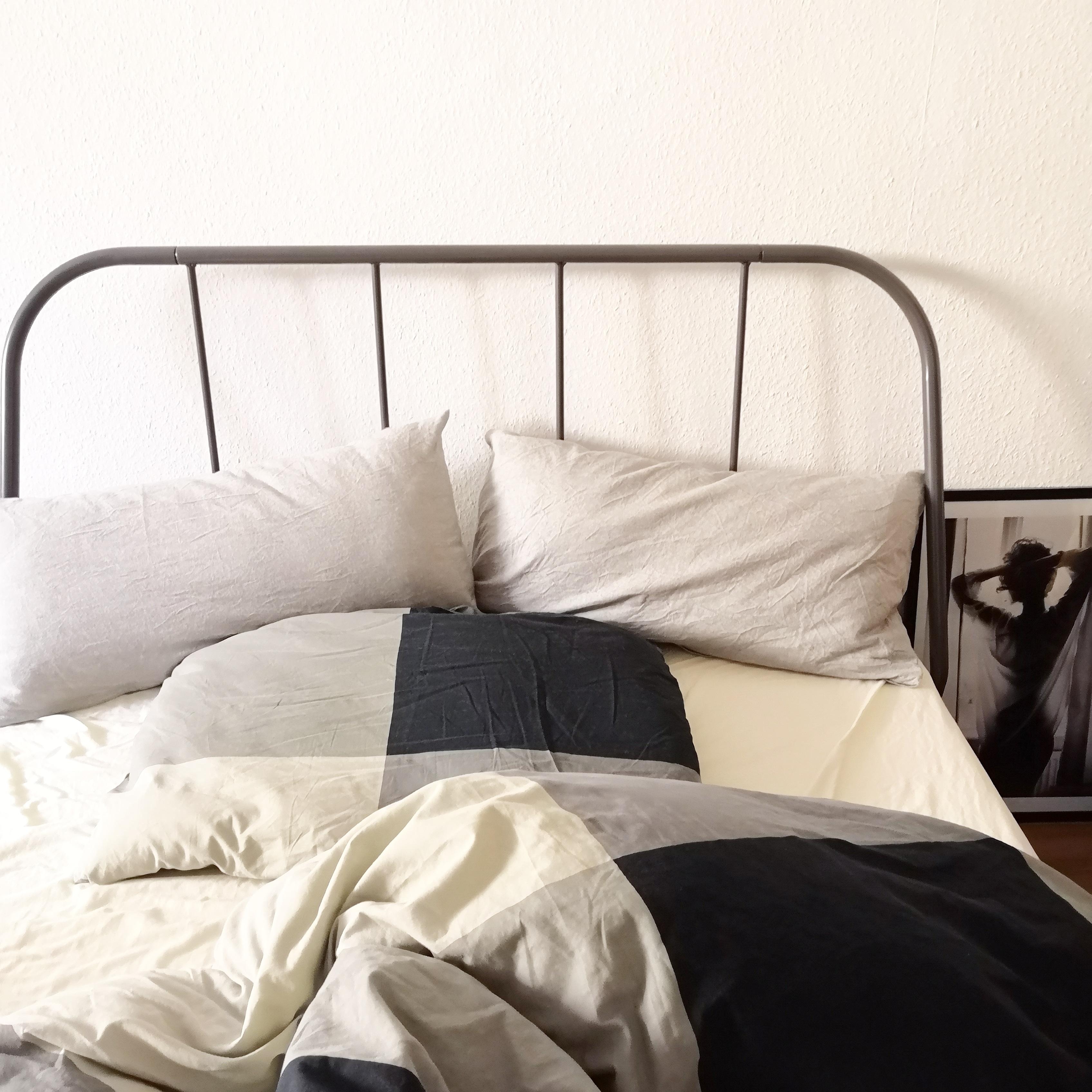 #modernwohnen - neuer Lebensmittelpunkt Bett oder Couch. 👍 #livingchallenge 