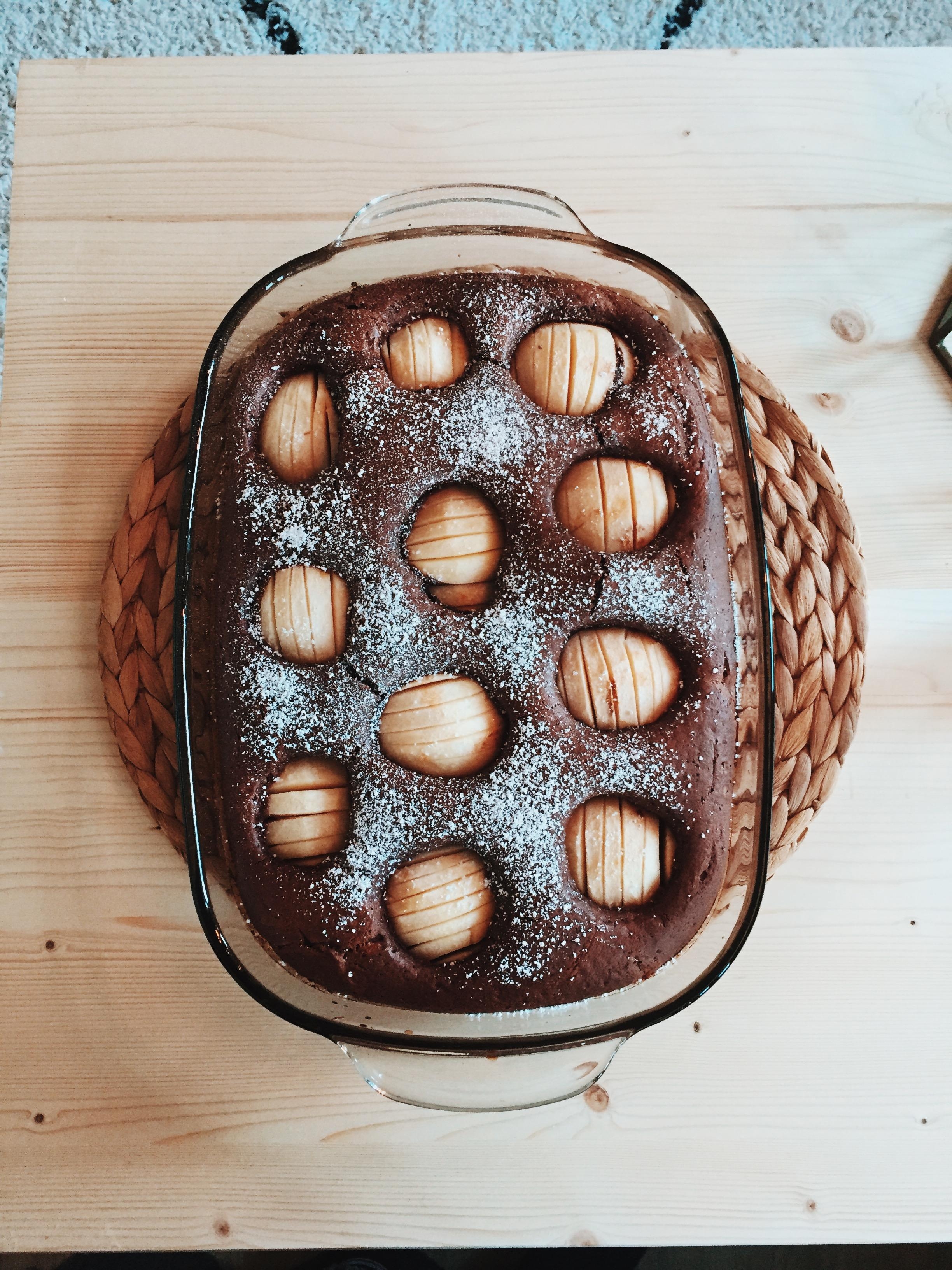 Montag 😴
Ein Kuchen am Morgen vertreibt Kummer und Sorgen! #motivationsmontag #neuewoche #apfelschokoladenkuchen