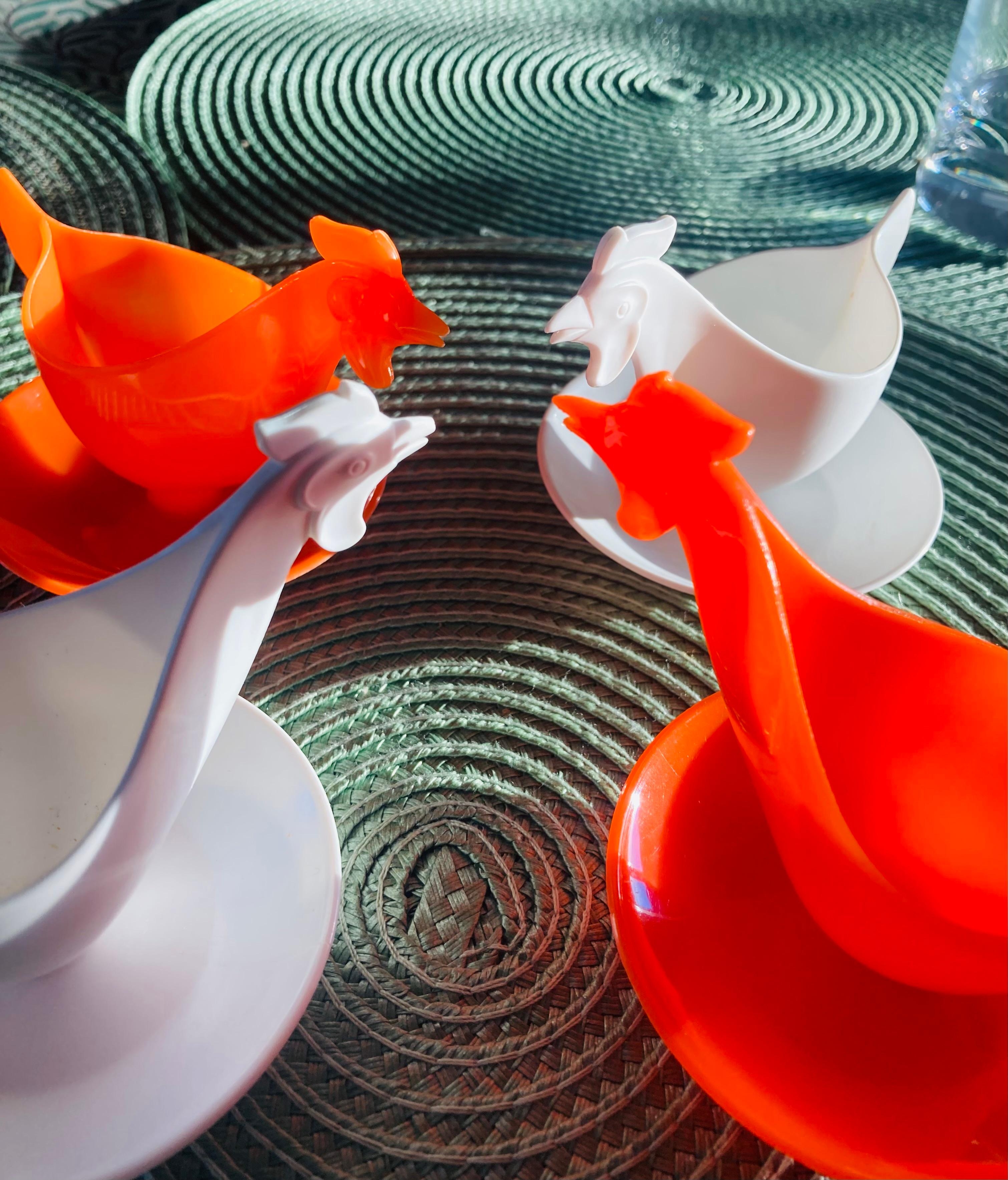 Morning-Chicks. Auf dem Flohmarkt geschenkt bekommen.
#flohmarkt #eierbecher #deko #hühner