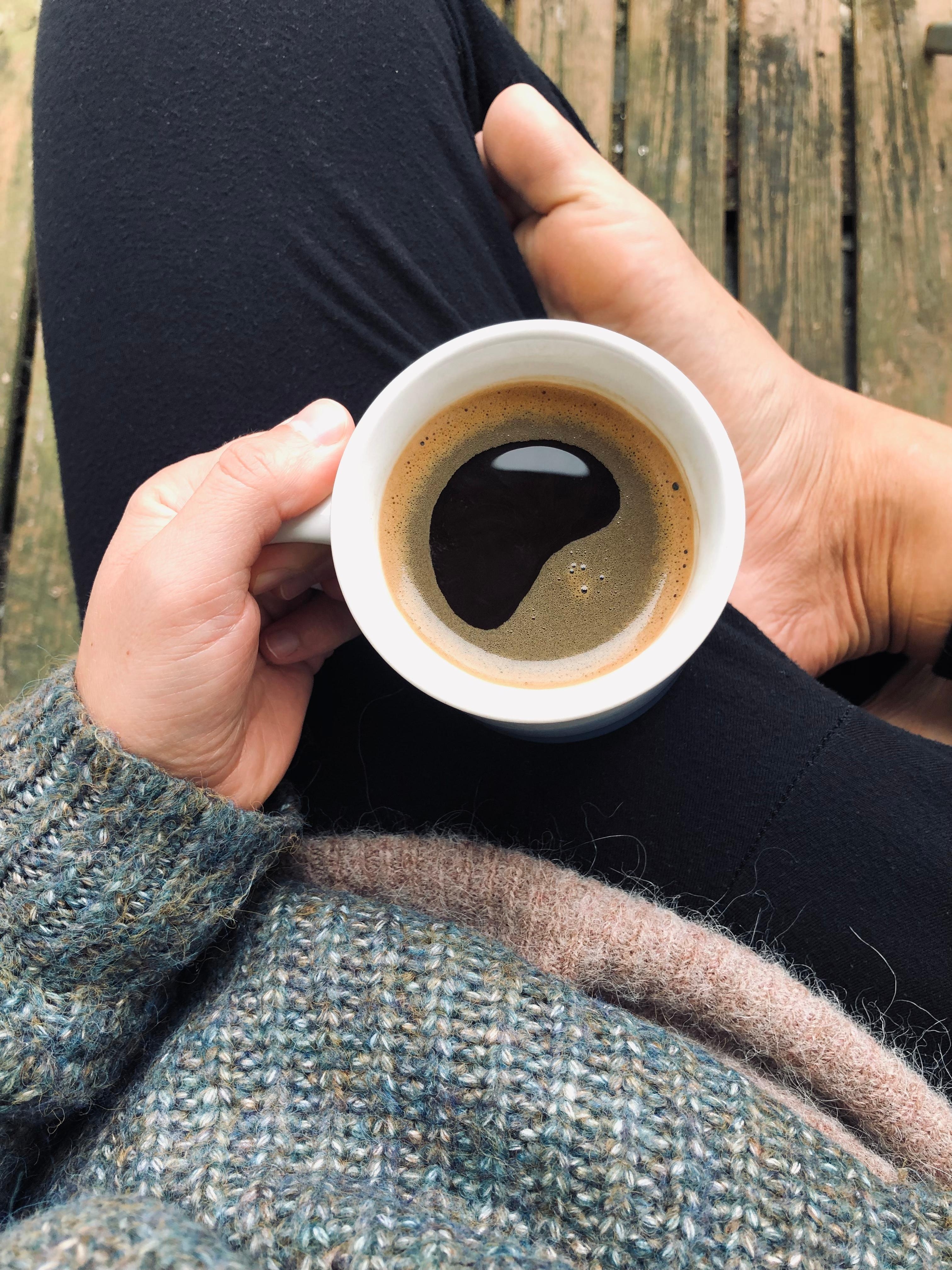 Morning coffee on the balcony with autumn vibes ☕️🍂 #butfirstcoffee #sweaterweather 