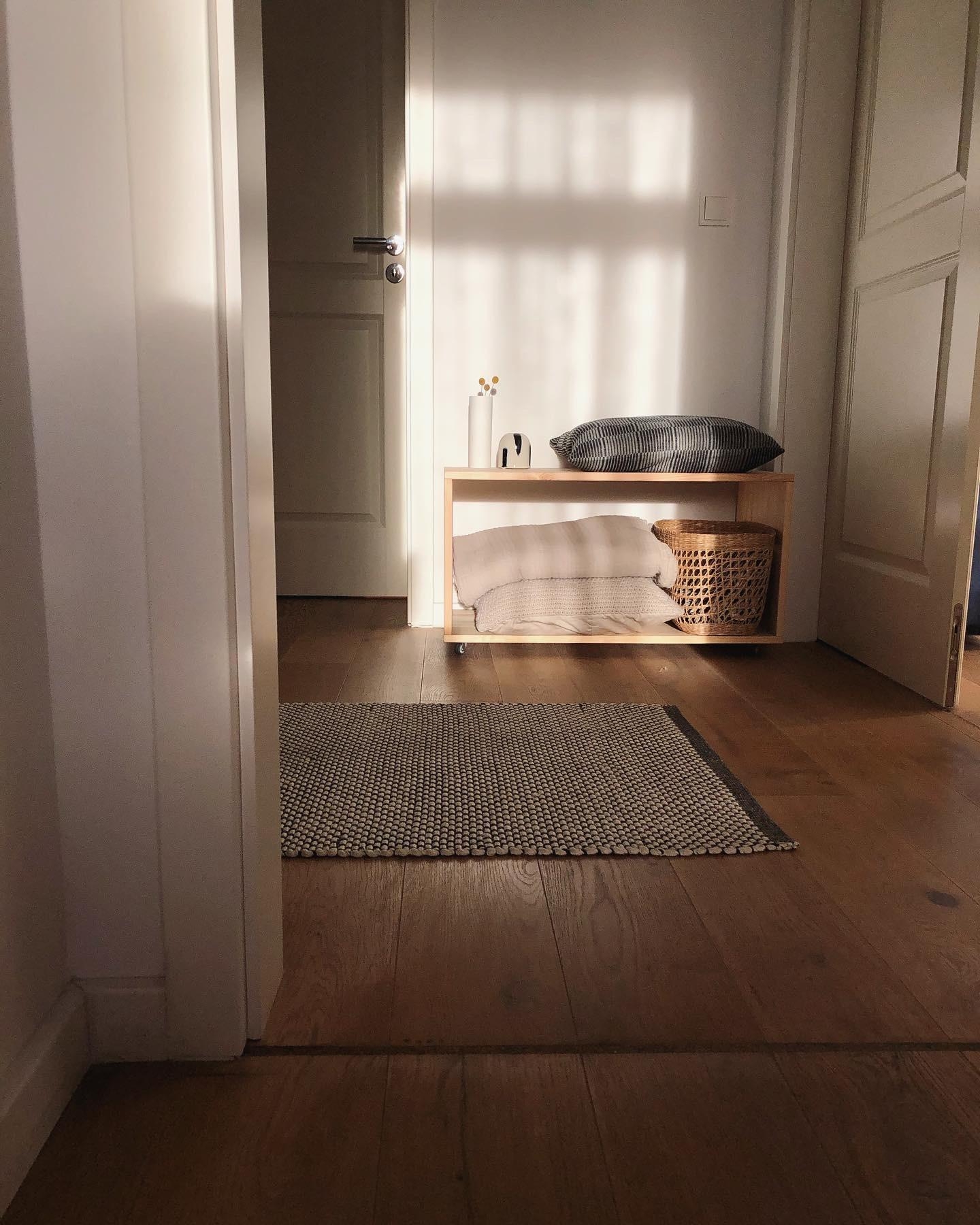 #morninglight ✨ 
#flur #eingangsbereich #DIY #home #homedecor #interior #nordicstyle #nordichome #scandi #couchstyle