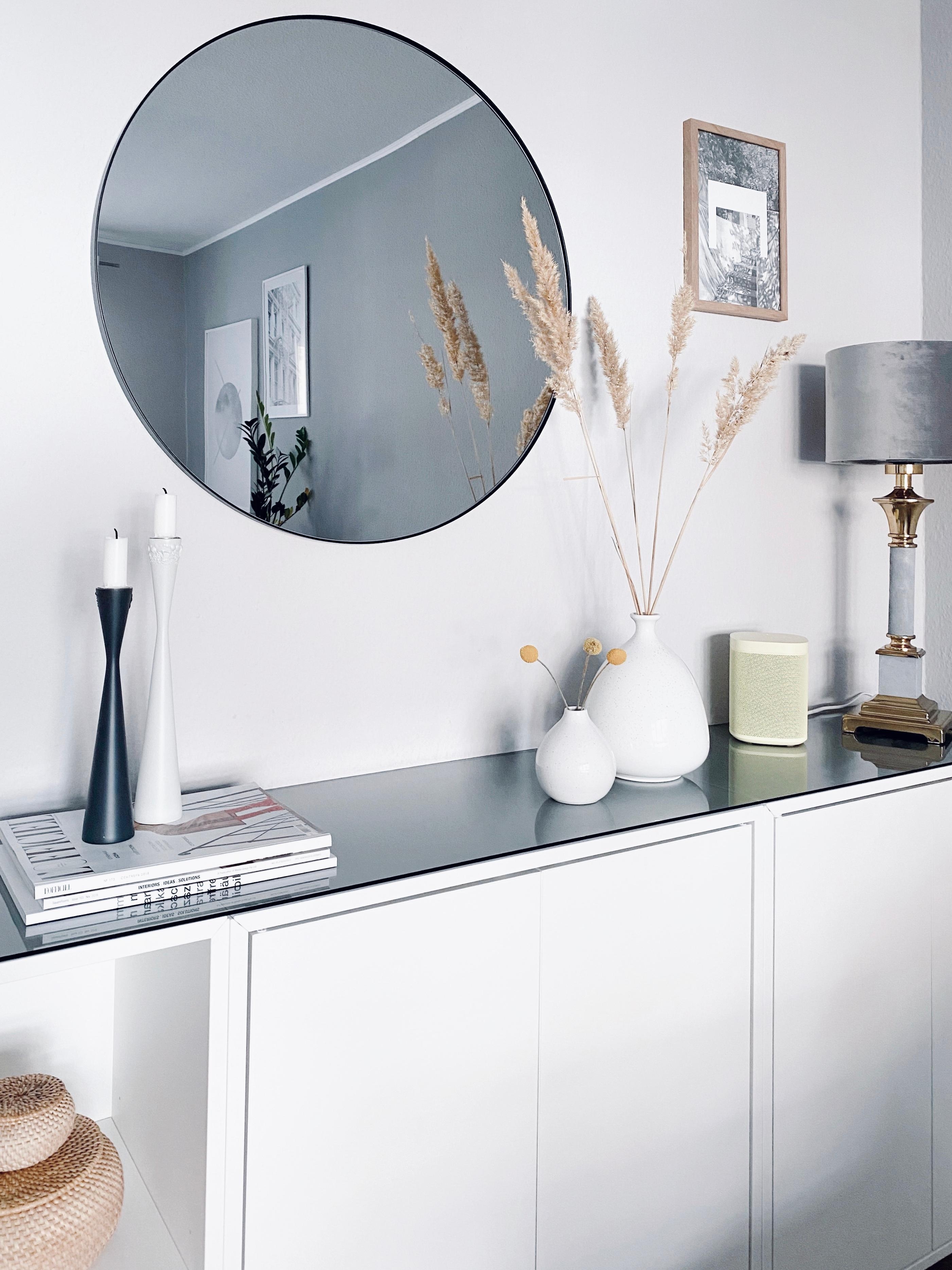 #mynordicroom #interior #minimalism #scandinavianliving #hygge #dekoliebe #greylover #livingroom #kerzenleuchter