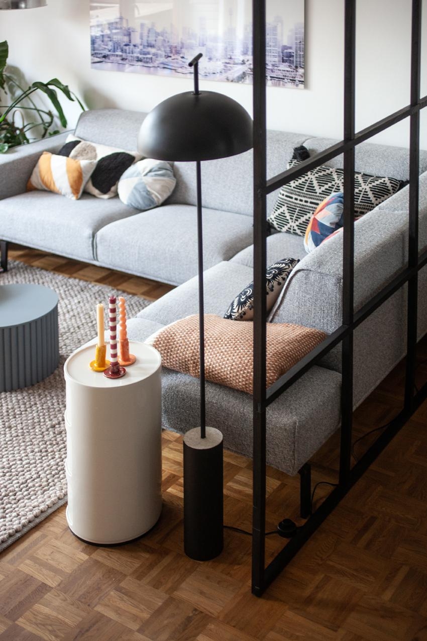 Na, wer findet die Ikea Salatschüssel?😂

#DIYLampe #DIY #Lampe #Wohnzimmer #Sofaecke