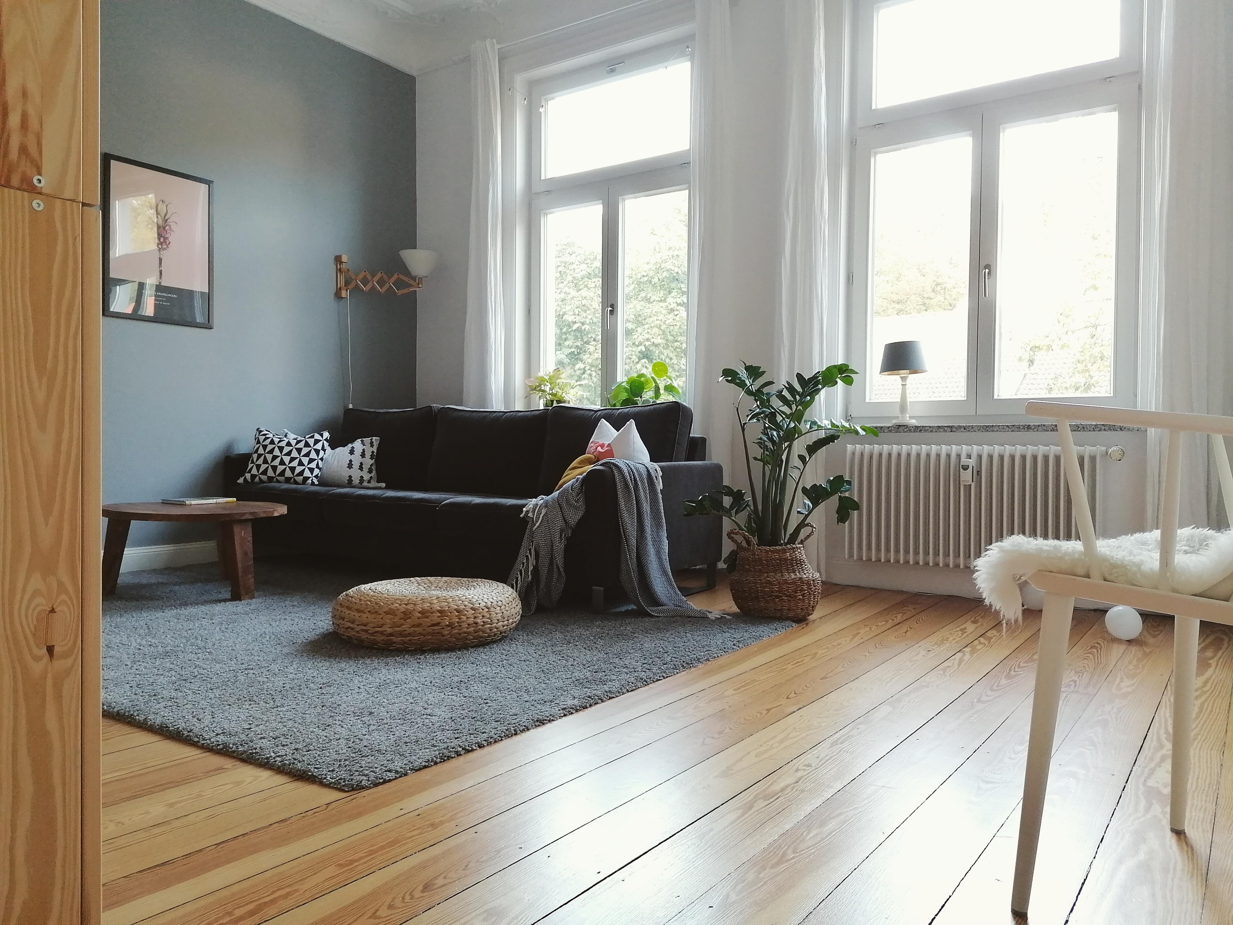 Neue Couch ♥️ #herbst #gemütlich #cozy #wohnzimmer #couch #altbau #altbauliebe 