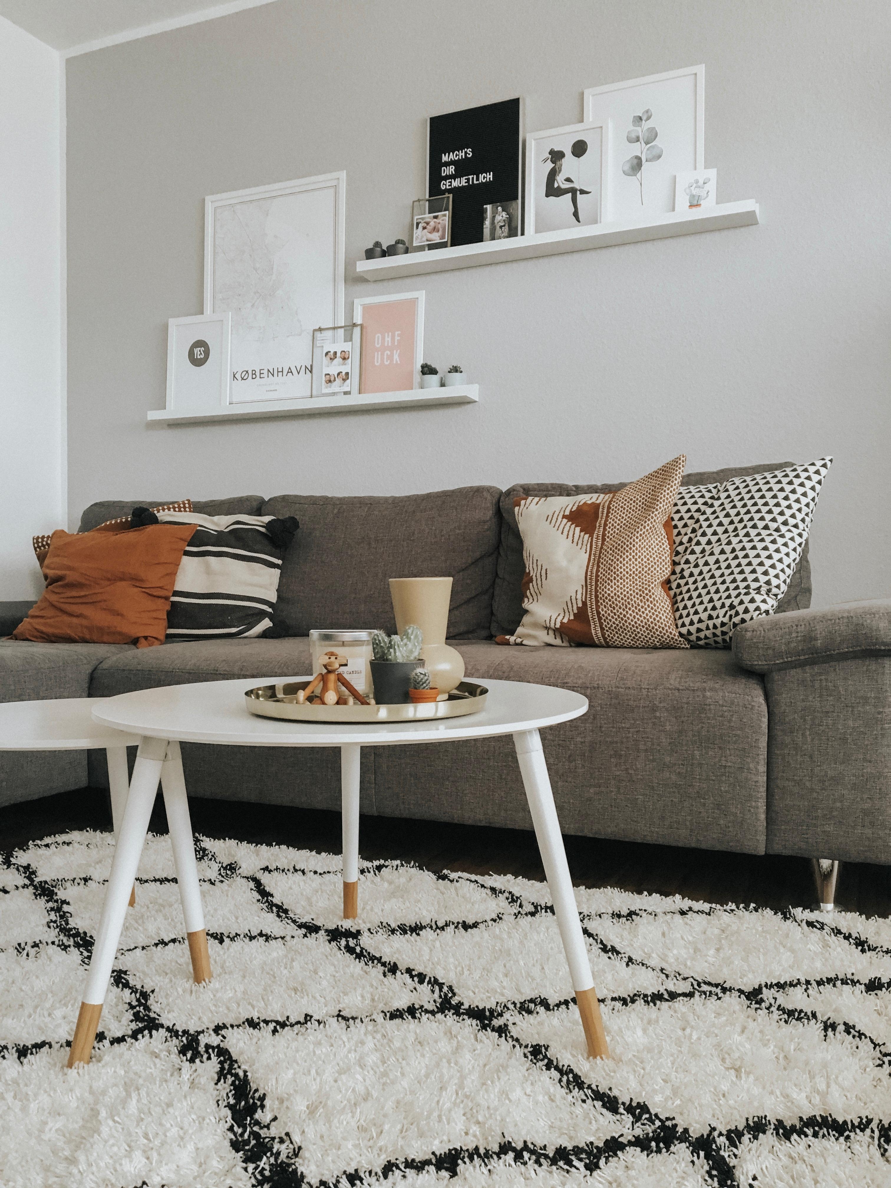 Neue Farben im Wohnzimmer 🧡
#livingroom #love #home #colours #scandinaviandesign 