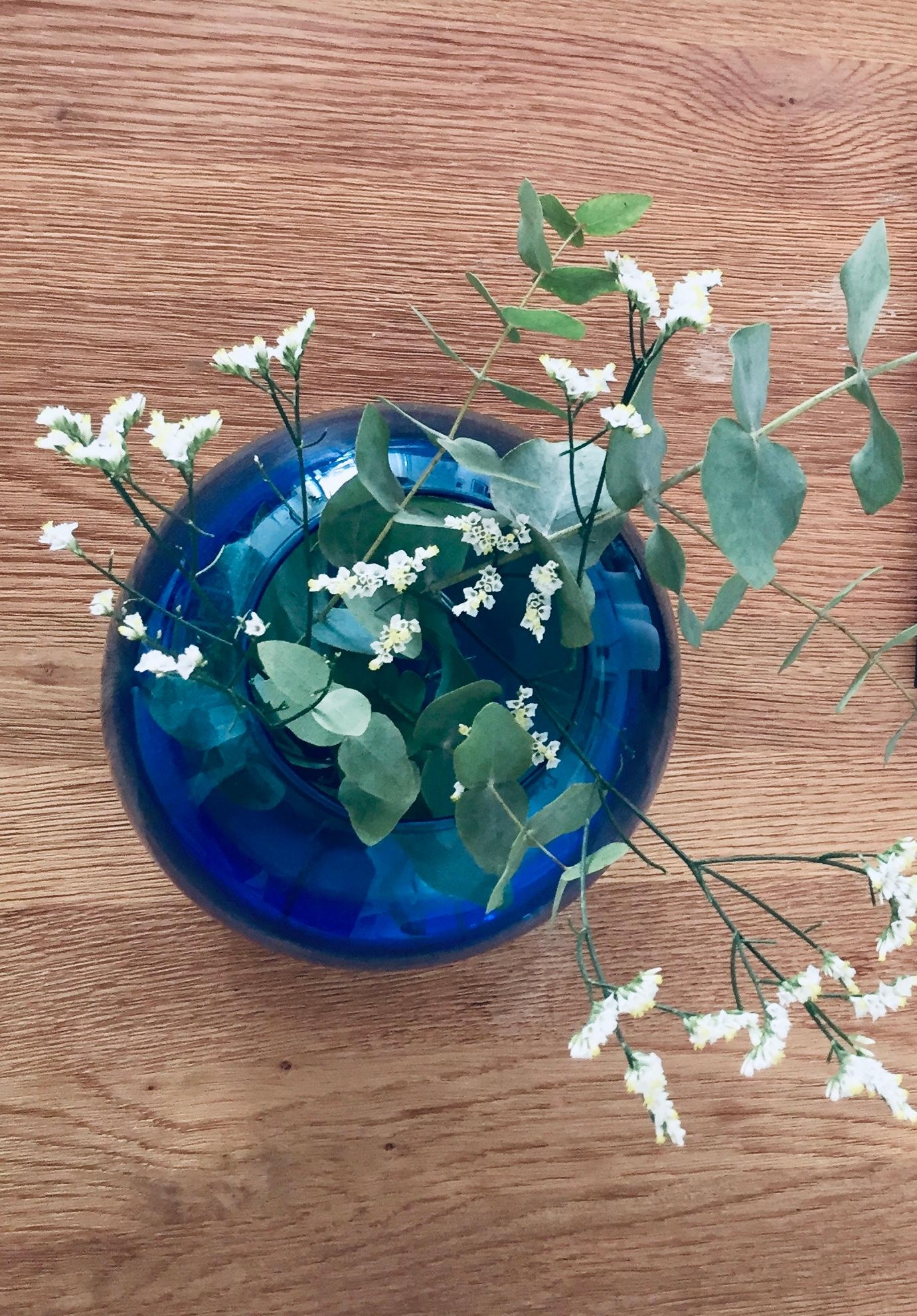 Neue Kugelvase beim Trödler gefunden#Vase#freshflowerfriday#Deko#stillleben