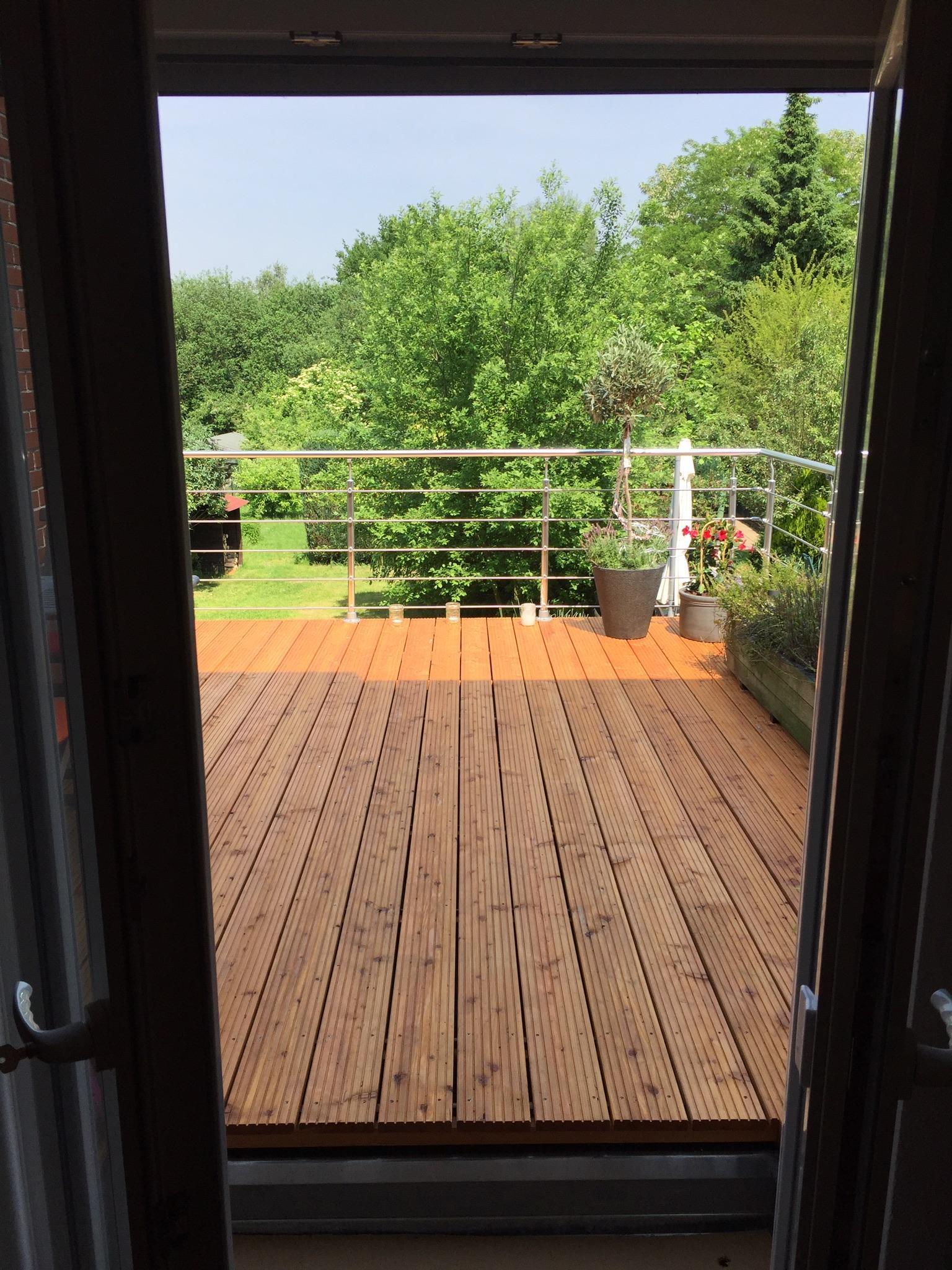 Neue Terrasse. Endlich direkt von der Küche in den Garten. #greenlife #summeriscoming