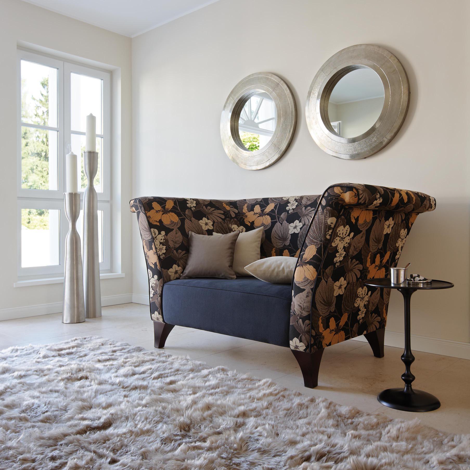 Neue Welt #sofa #runderspiegel ©Lambert GmbH