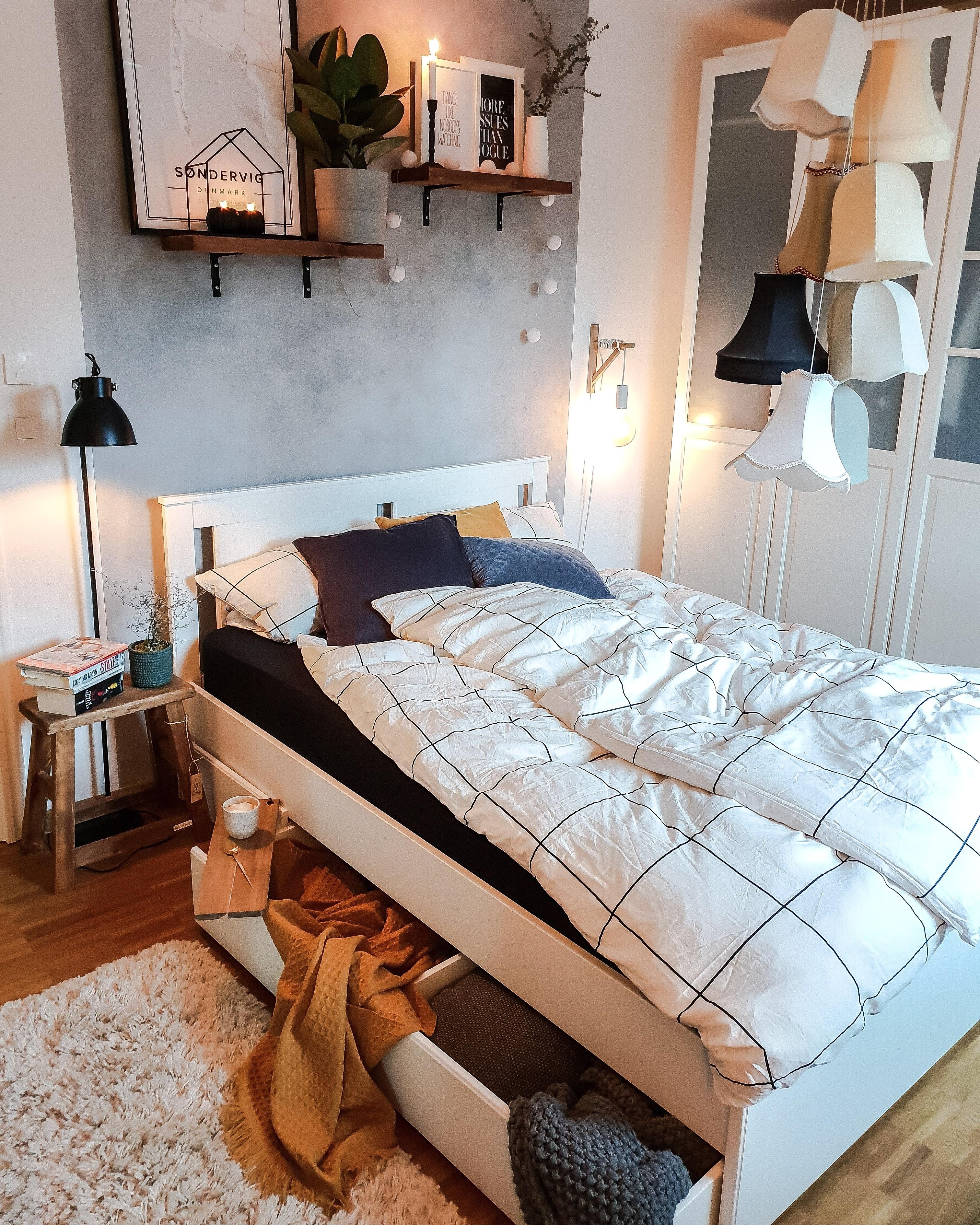 New Bed.
Ein neues Bett durfte einziehen. 

#meinikea #bett #bed #interior #interiør #skandinavianhome #living