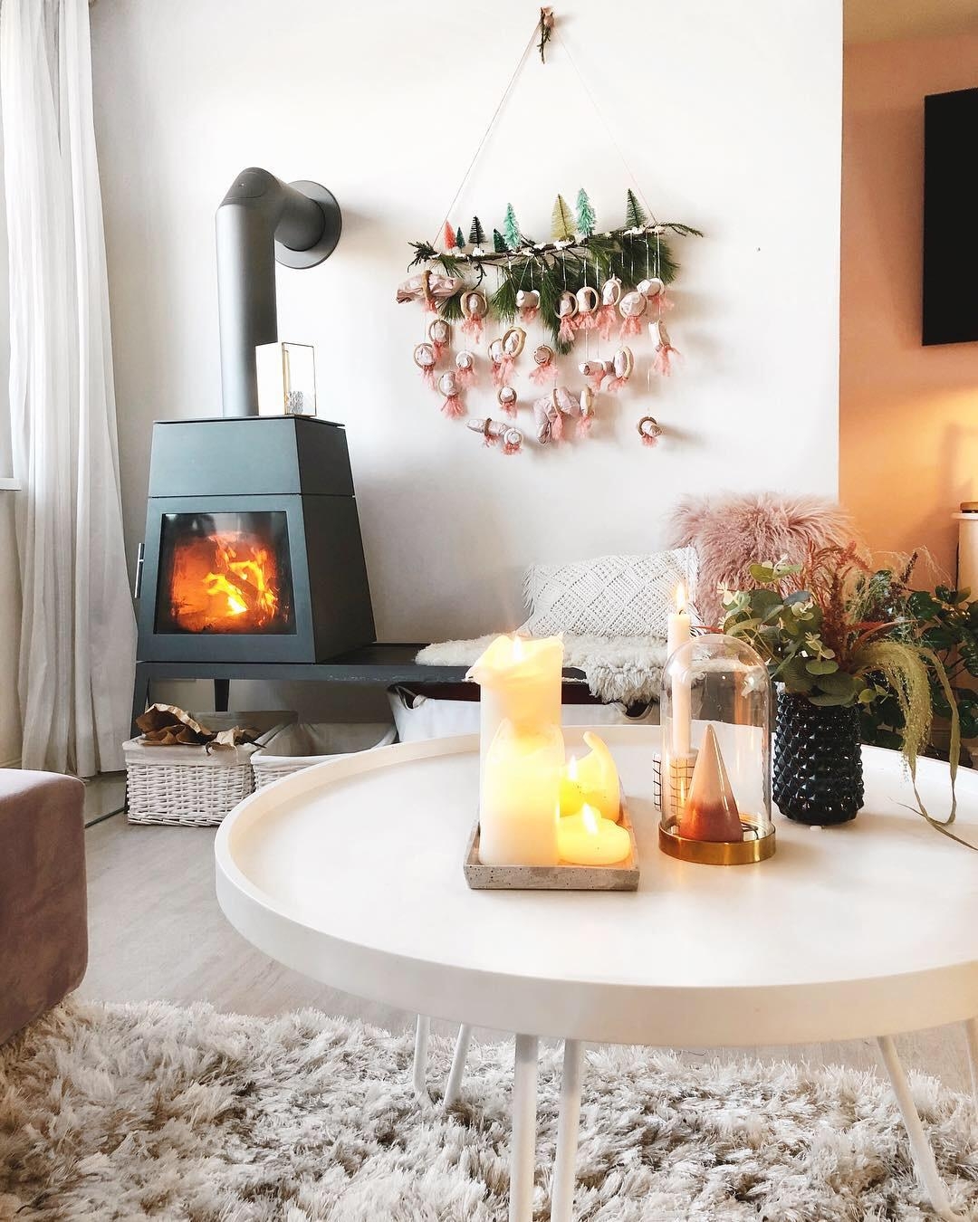 New Diy #adventskalender #couchmagazin #couchstyle #advent #kalender #basteln #livingroom #kamin #interior 