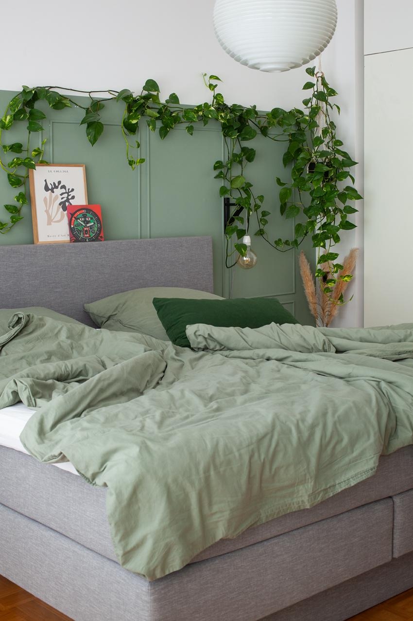 Nicht der Berg, das Bett ruft!

#Schlafzimmer #Bett #Wandgestaltung #Wandkassetten #Grün #Pflanze #greenliving
