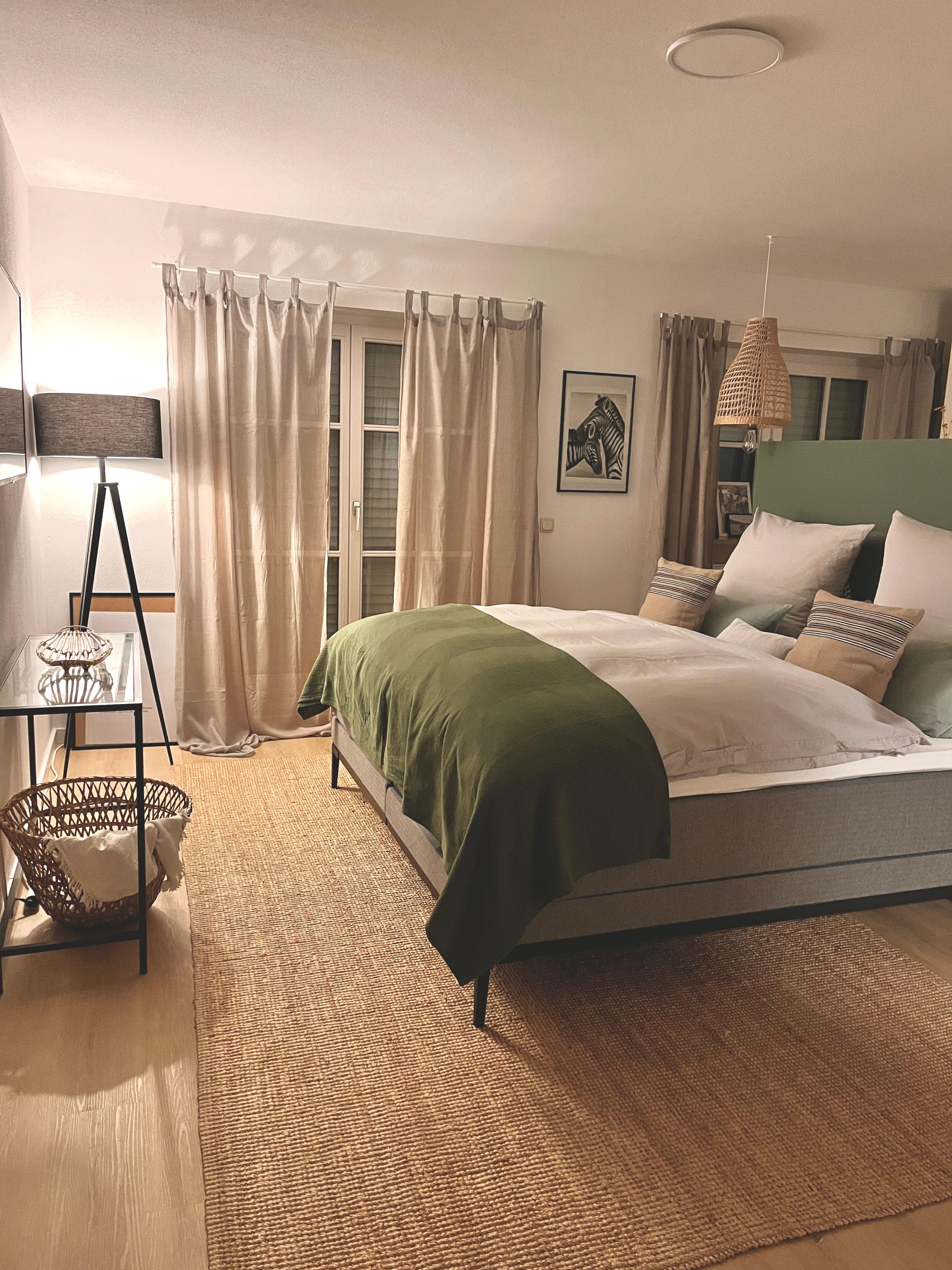 nighty 🌙
#schlafzimmer#schlafzimmerinspo#bedroom#happyweekend#raumteiler#friday#interiordesign#schönerwohnenfarbe