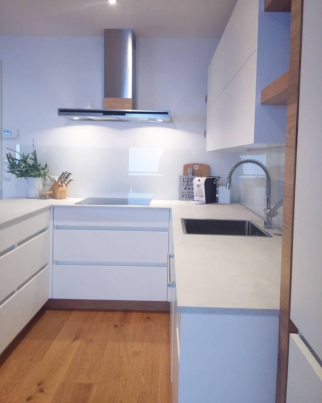 #nordic #whiteandwood #whitekitchen #küche #grifflos #matt #kitchen #kitchendecor #home #clean #küchenliebe #deco
