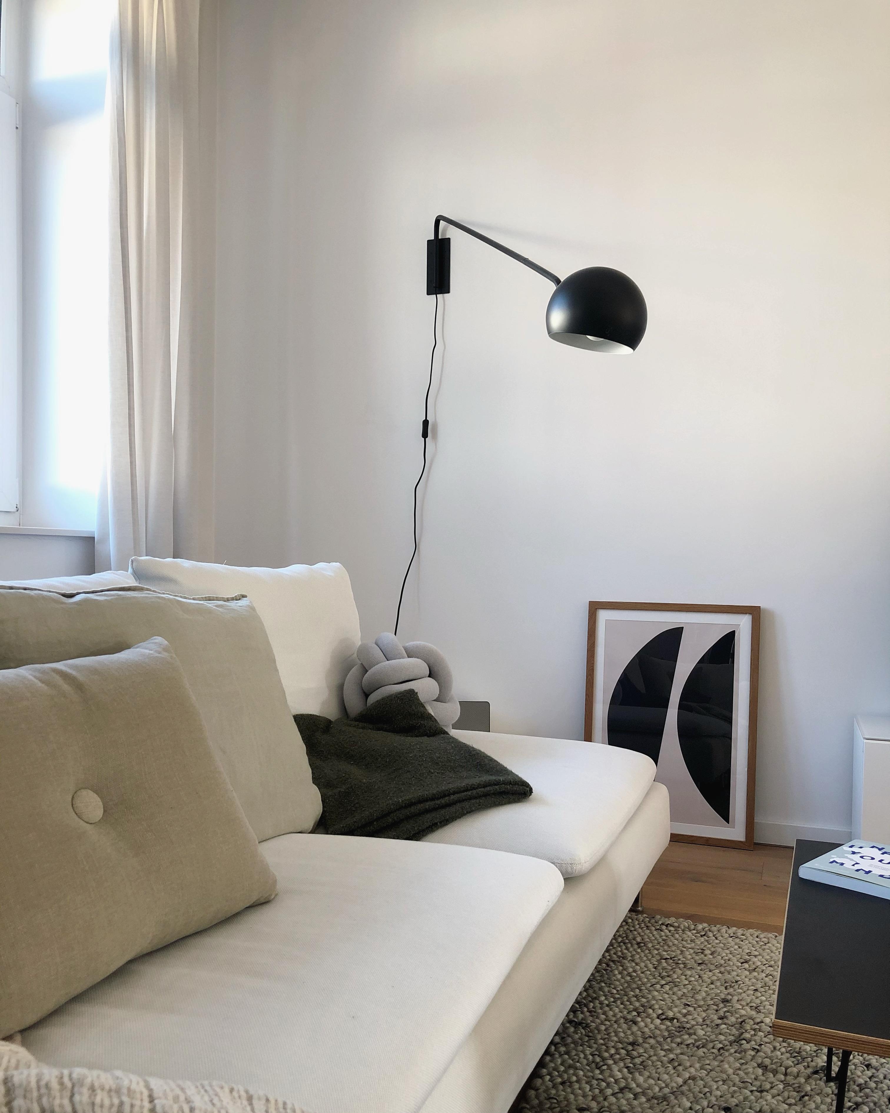 #nordichome #wohnzimmer #livingroom #wanddeko #dekoidee #hygge #skandi #interior #home #couch #couchstyle #print