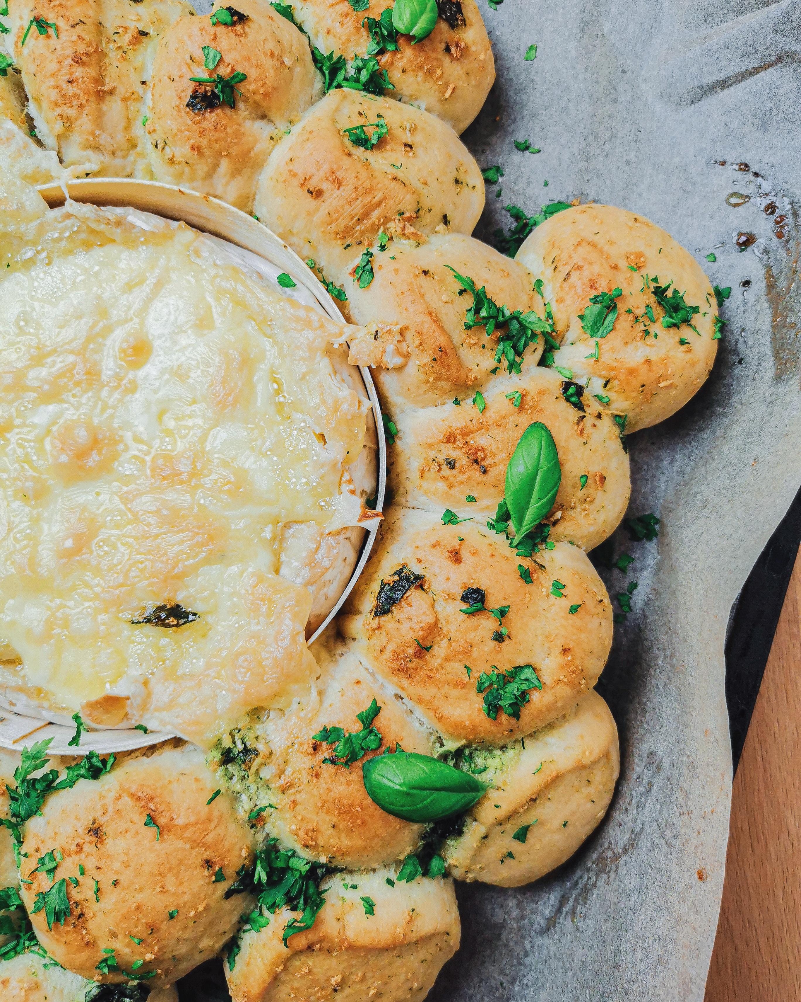 Ofenkäse mit Knobizupfbrot😍 für die #cheeseaddict #foodchallenge ❤️