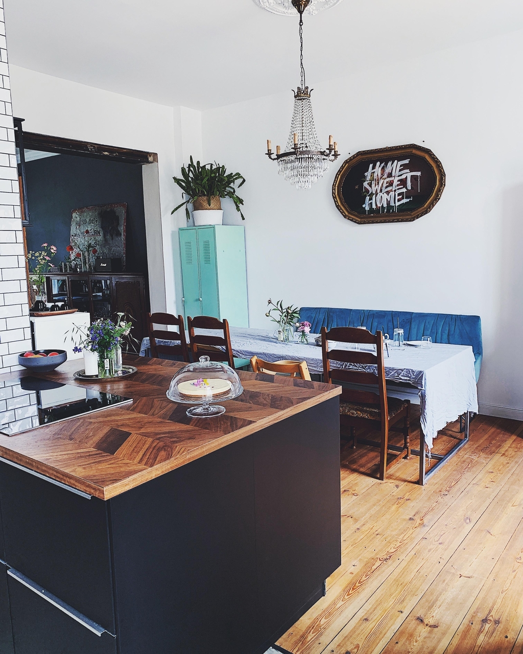 Offene Küche mit Esszimmer. Home sweet Home • COUCH