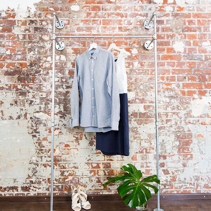 Offener Kleiderschrank #stahlrohre #industriedesign #garderobe #kleiderständer #stahlrohrmoebel #individuellesdesign