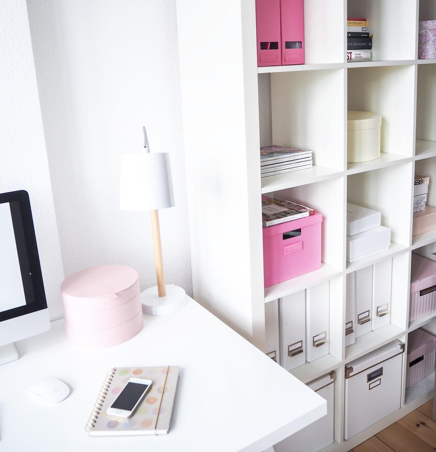 office.
#interior #pink #schreibtisch