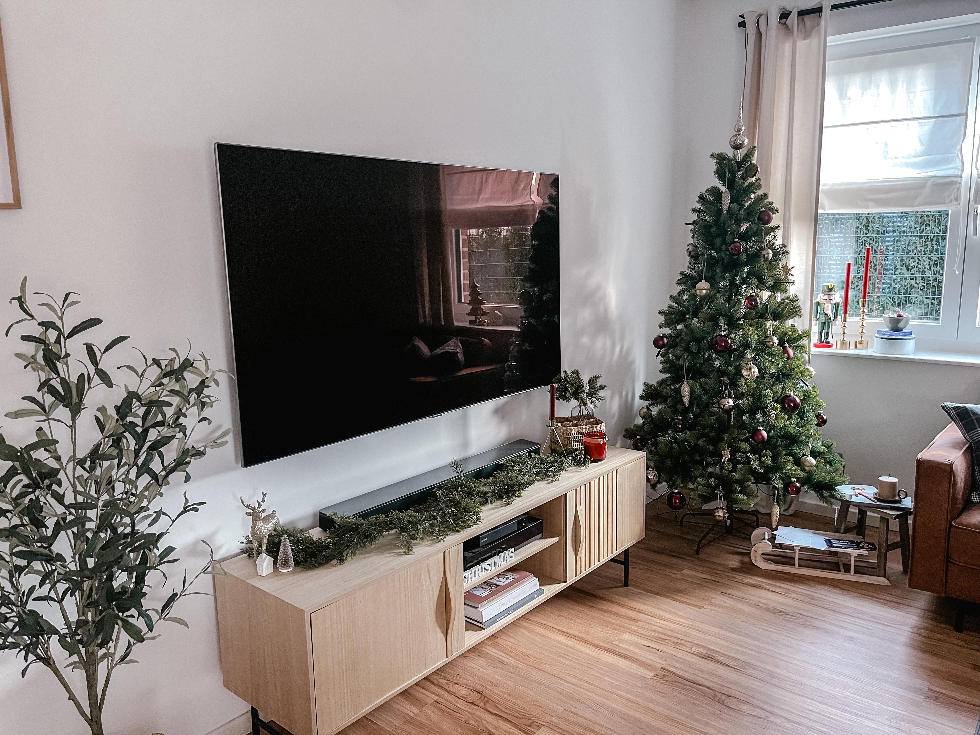 Oh Christmas tree...

#wohnzimmer #Weihnachtsbaum #weihnachtsdeko 