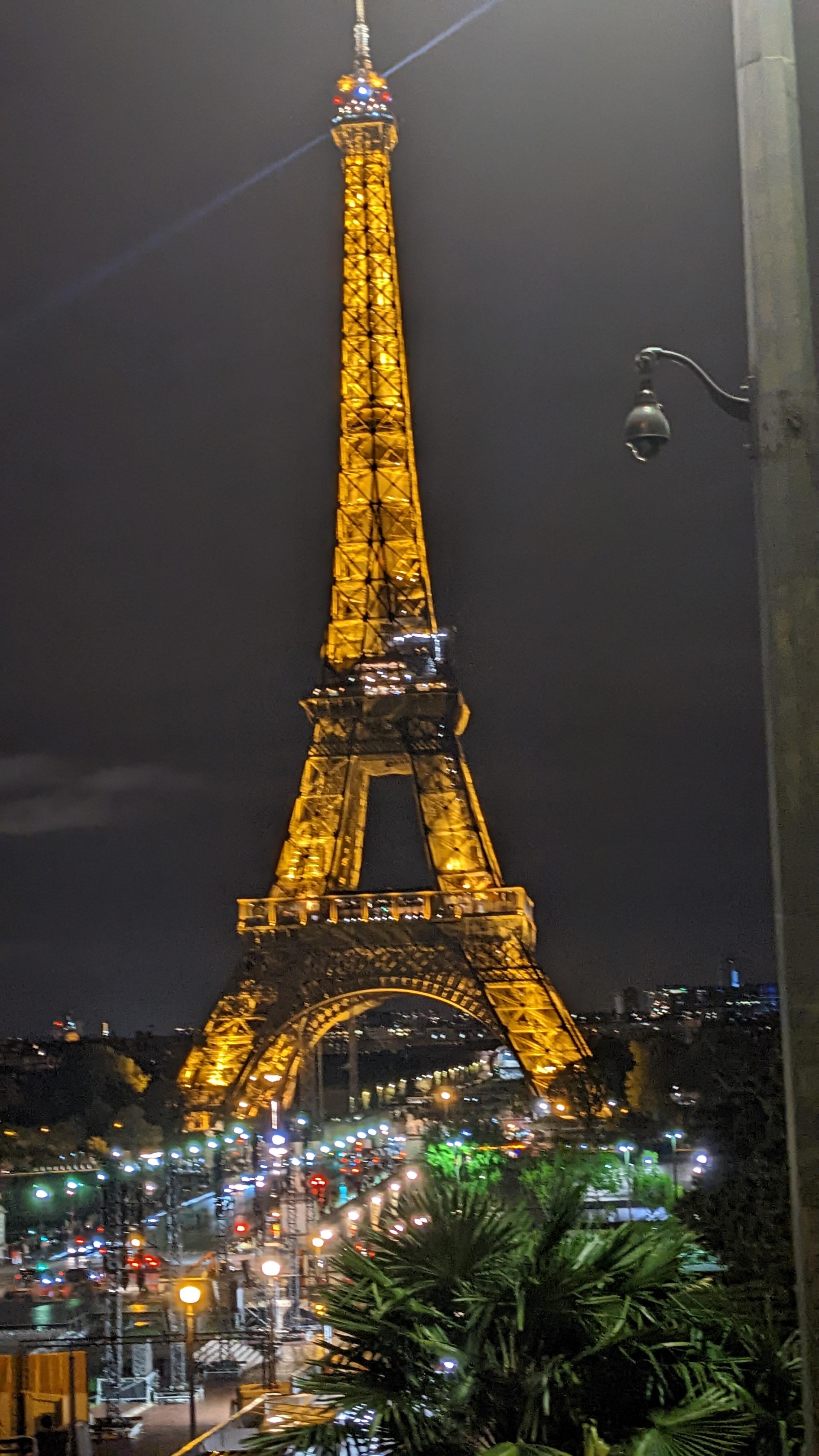 Oooh Paris, du Stadt der Liebe.
Wir fahren mit dem Wohnmobil durch Europa. 🇫🇷
#paris #herbst #urlaub