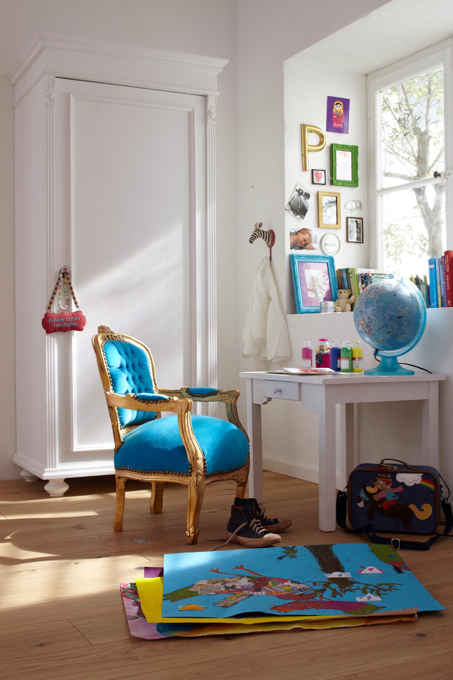 Opulenter Kinderstuhl in Blau und Gold #globus #barockmöbel ©Car Selbstbaumöbel