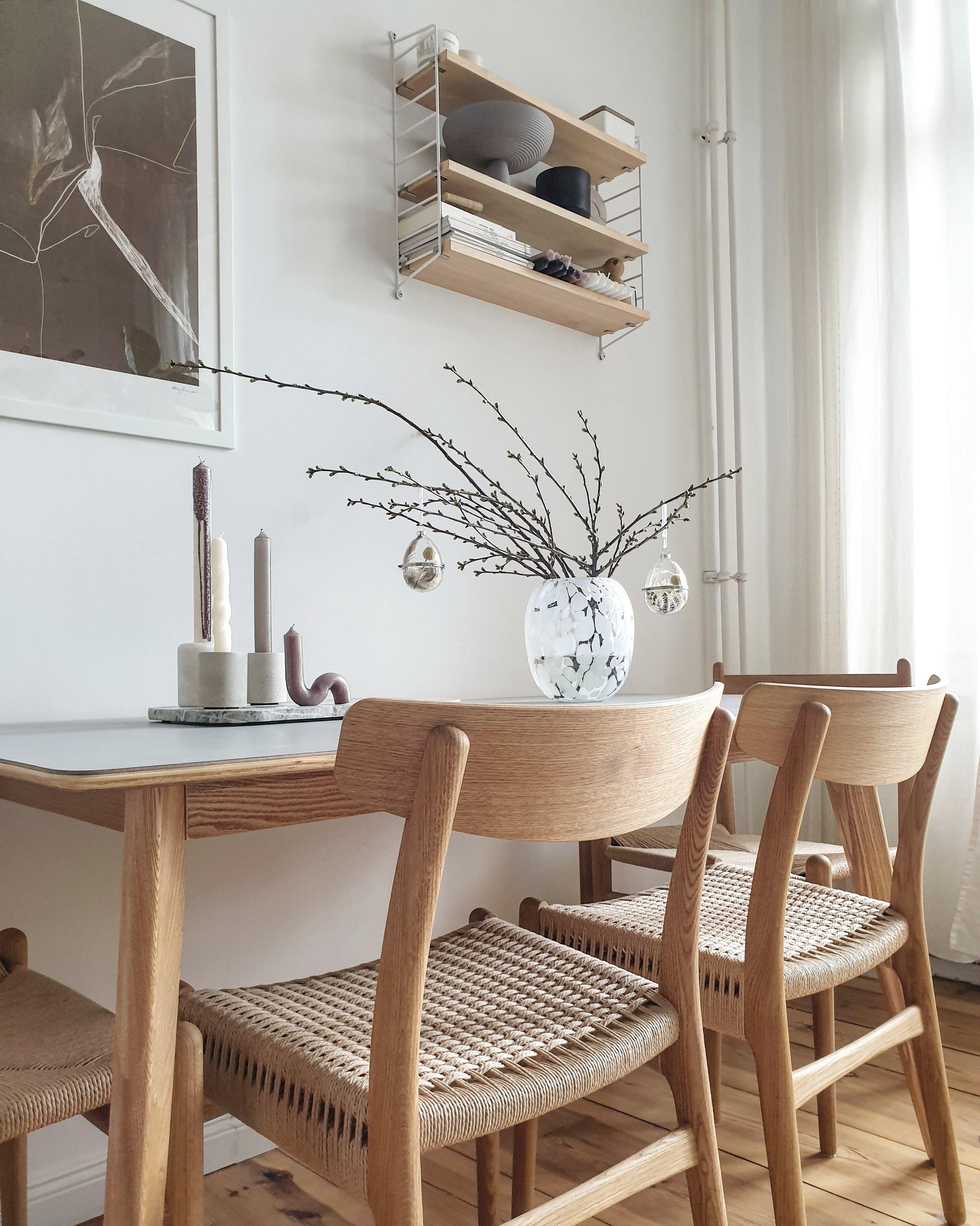#Osterdeko #Ostereier #Zweige #Vase #skandinavisch #dänisches Design #stuhlliebe 