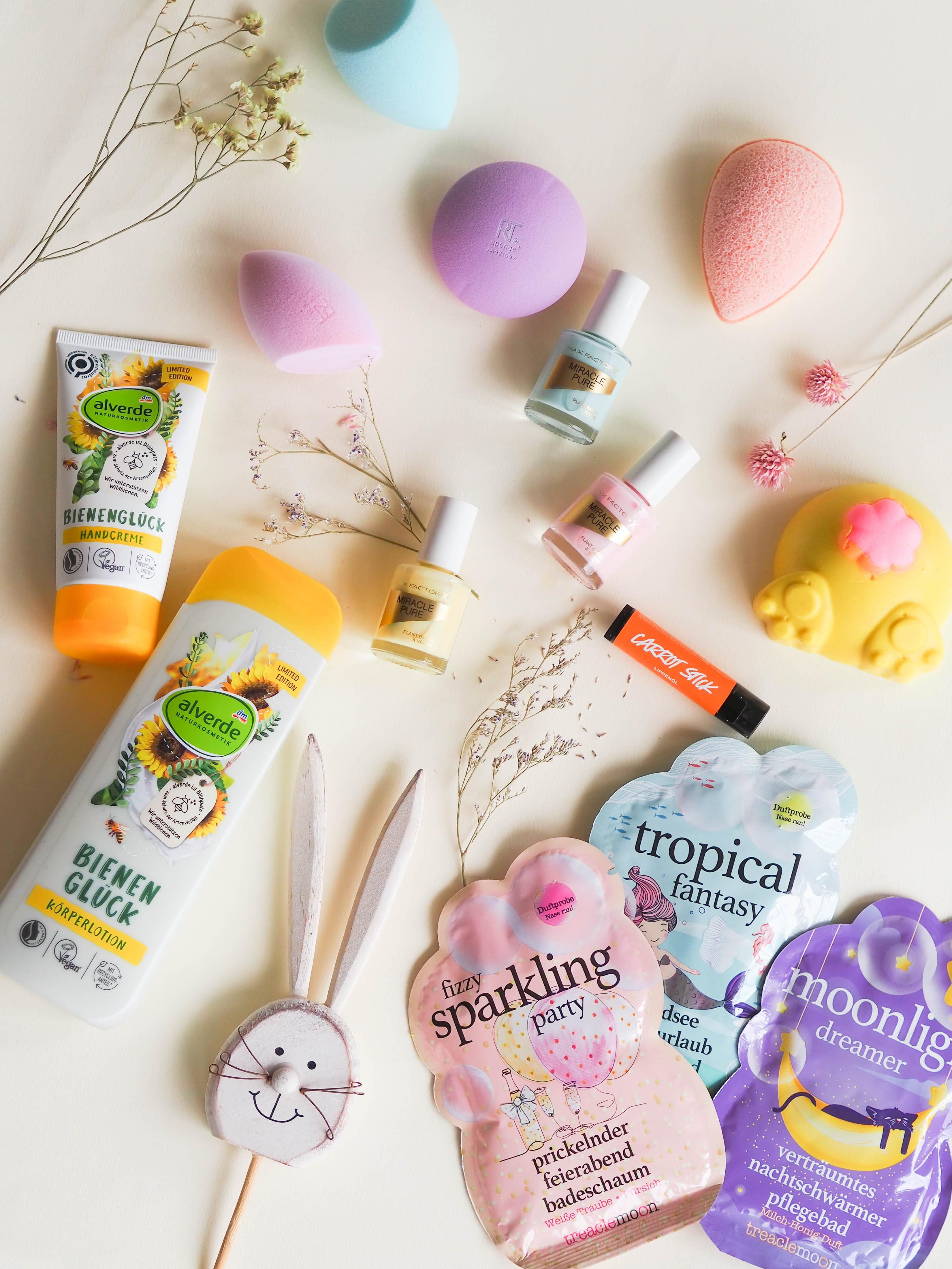 Ostern zum Verschenken: Make-up Eier, Bodycare und Nagellacke hüpfen gern ins Osternest! #beautylieblinge