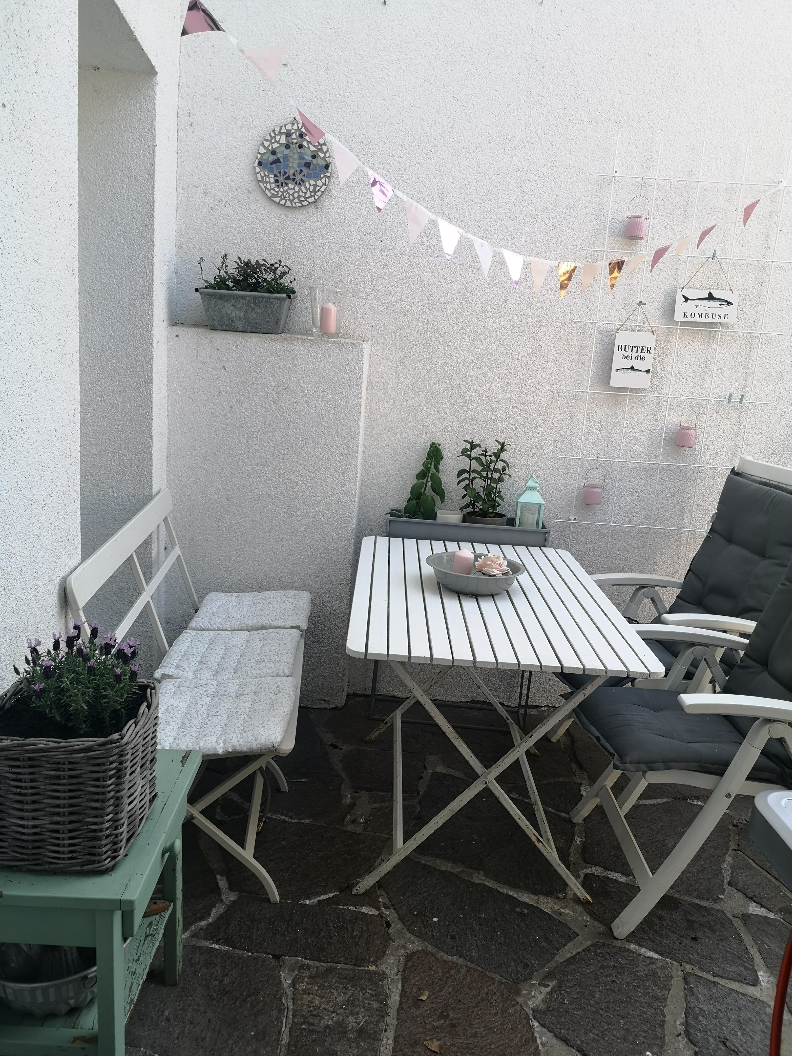 #outdoor #livingchallenge  Unser outdoor Esszimmer im Frühjahr und Sommer - unsere kleine Terrasse