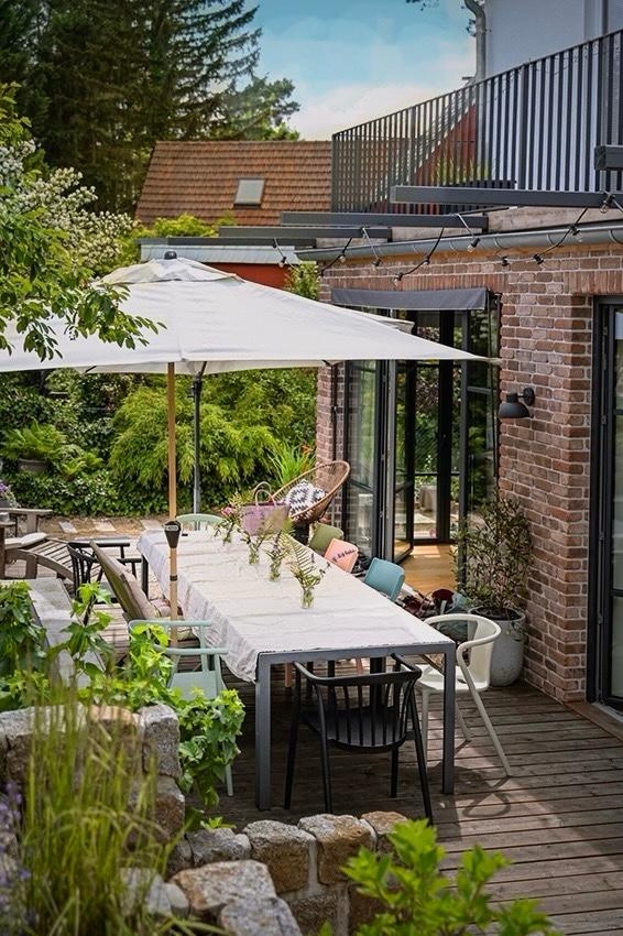 Outdoorzimmer 
#terrasse #garten #sommer #sommerzimmer #backstein 