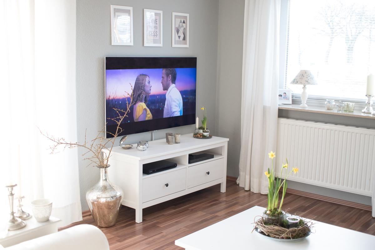 ..passt perfekt ins #Wohnzimmer ! #TVinspiration #shabbychic #Samsung #QLED #interior